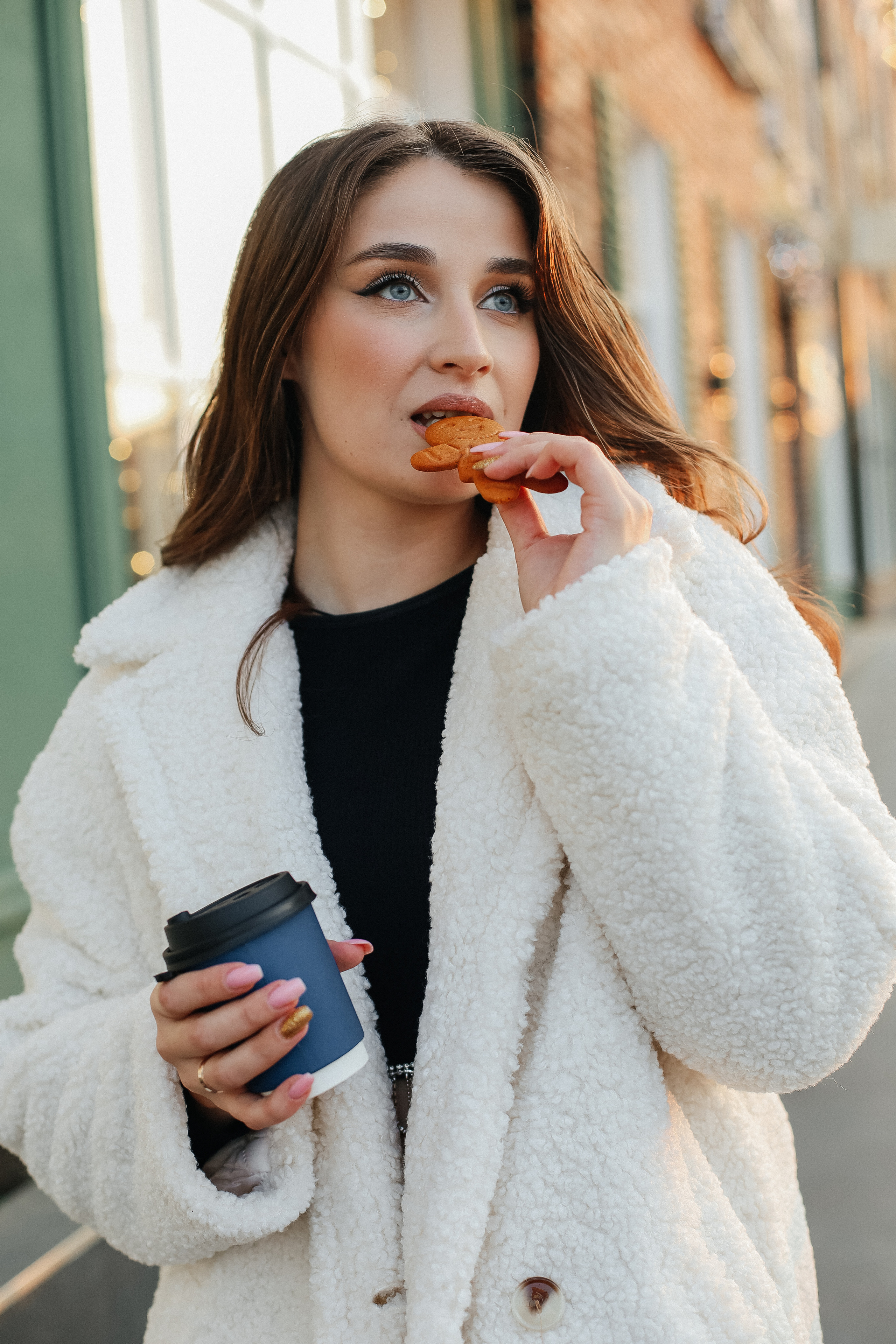 Аромат мандарин и хвои. Зимняя история Оли. Свадебный фотограф Ольга Гречко