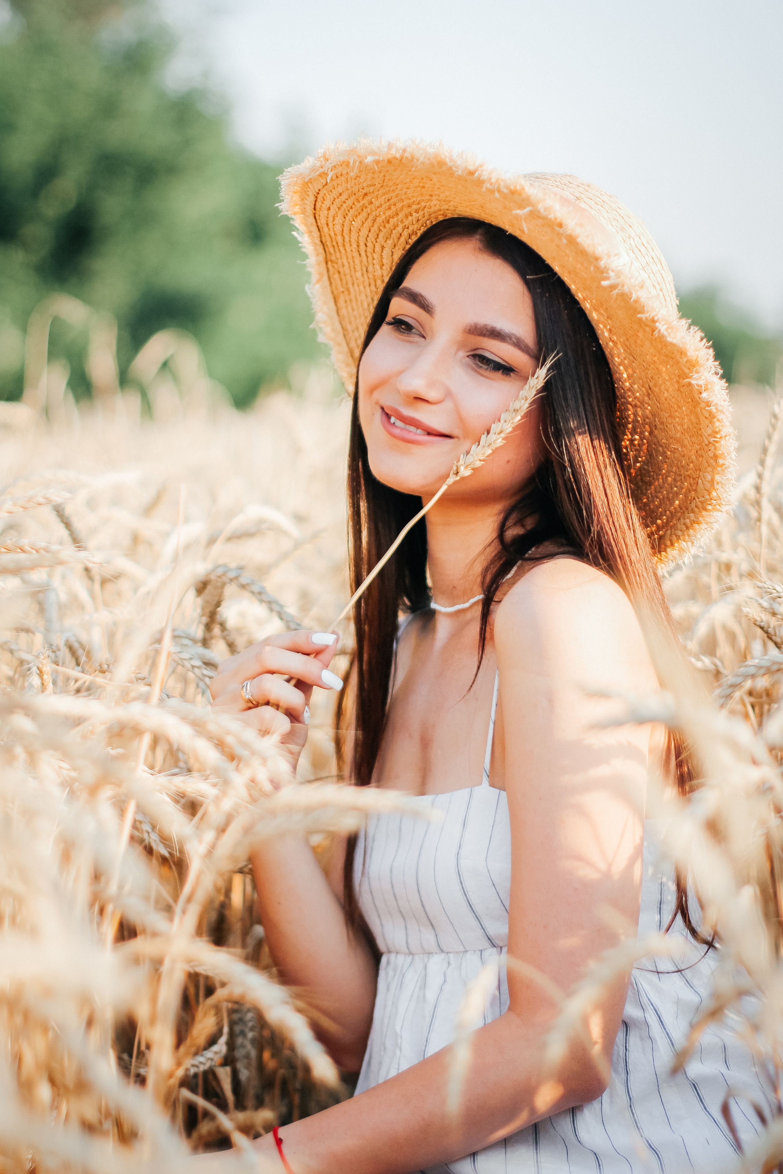 Настя в пшеничном поле. Свадебный фотограф Ольга Гречко