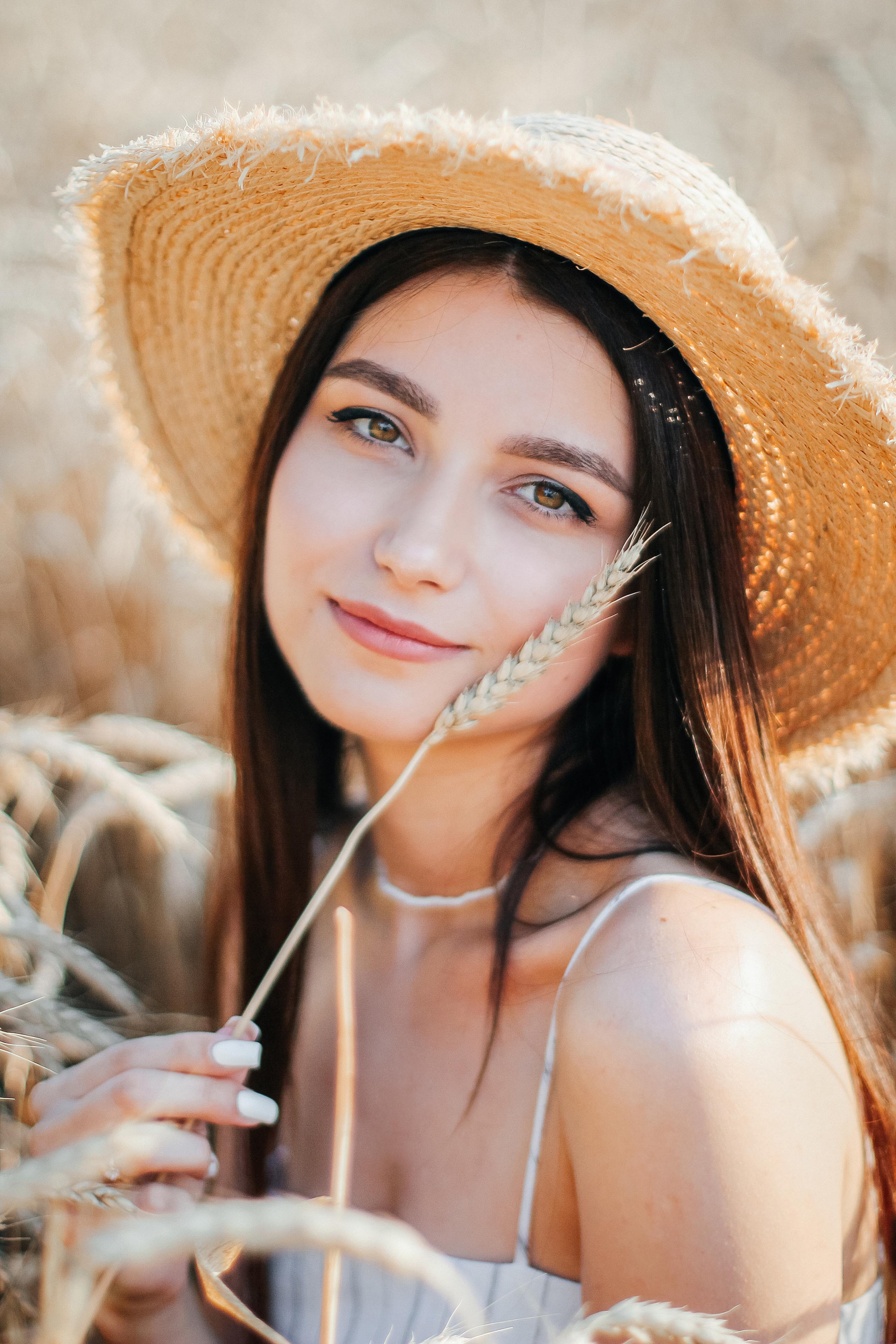 Настя в пшеничном поле. Свадебный фотограф Ольга Гречко