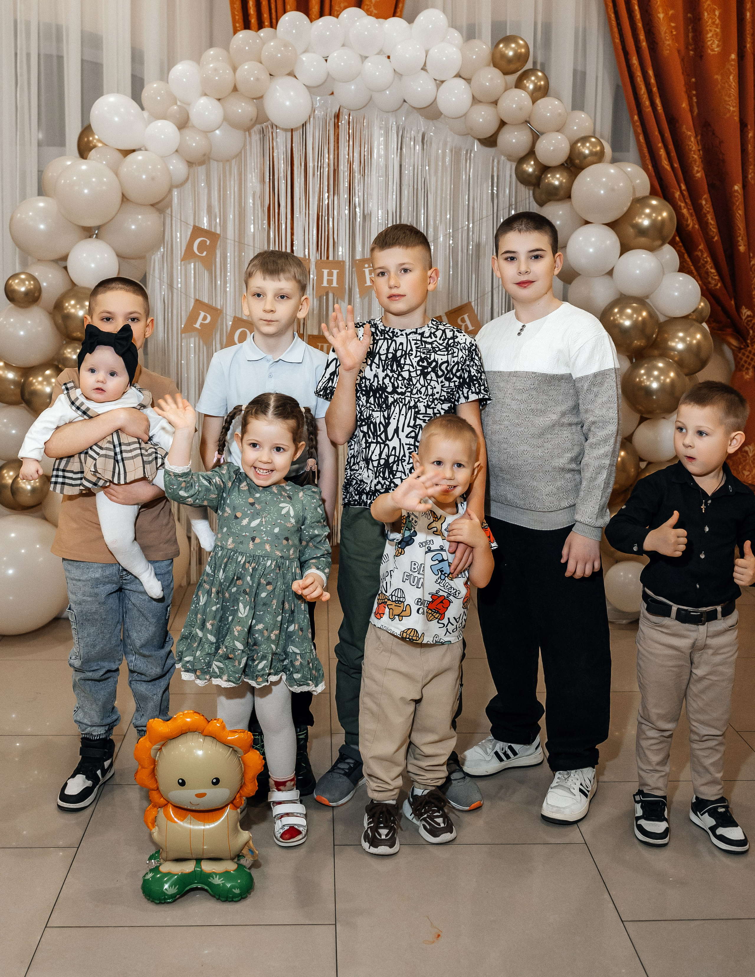 Александра и Виктория 1 годик. Семейный фотограф в Белгороде Амелина Алина