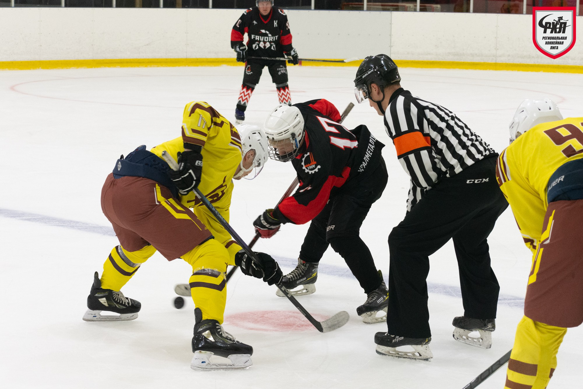 Хоккей. Фотограф Максим Буряк