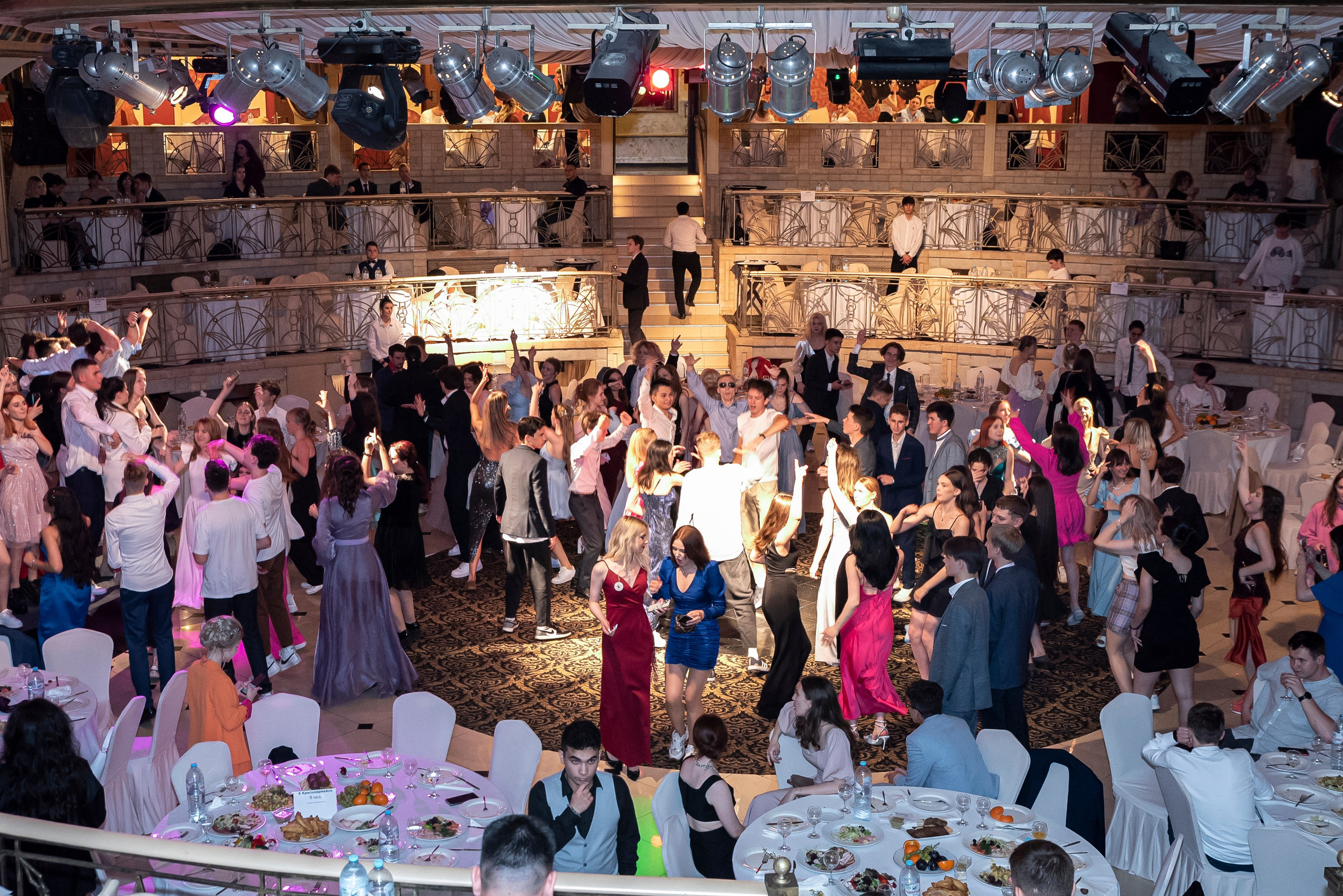 Выпускные вечера ООО «Золотые мечты». Фотограф в Москве Безлюдов Михаил