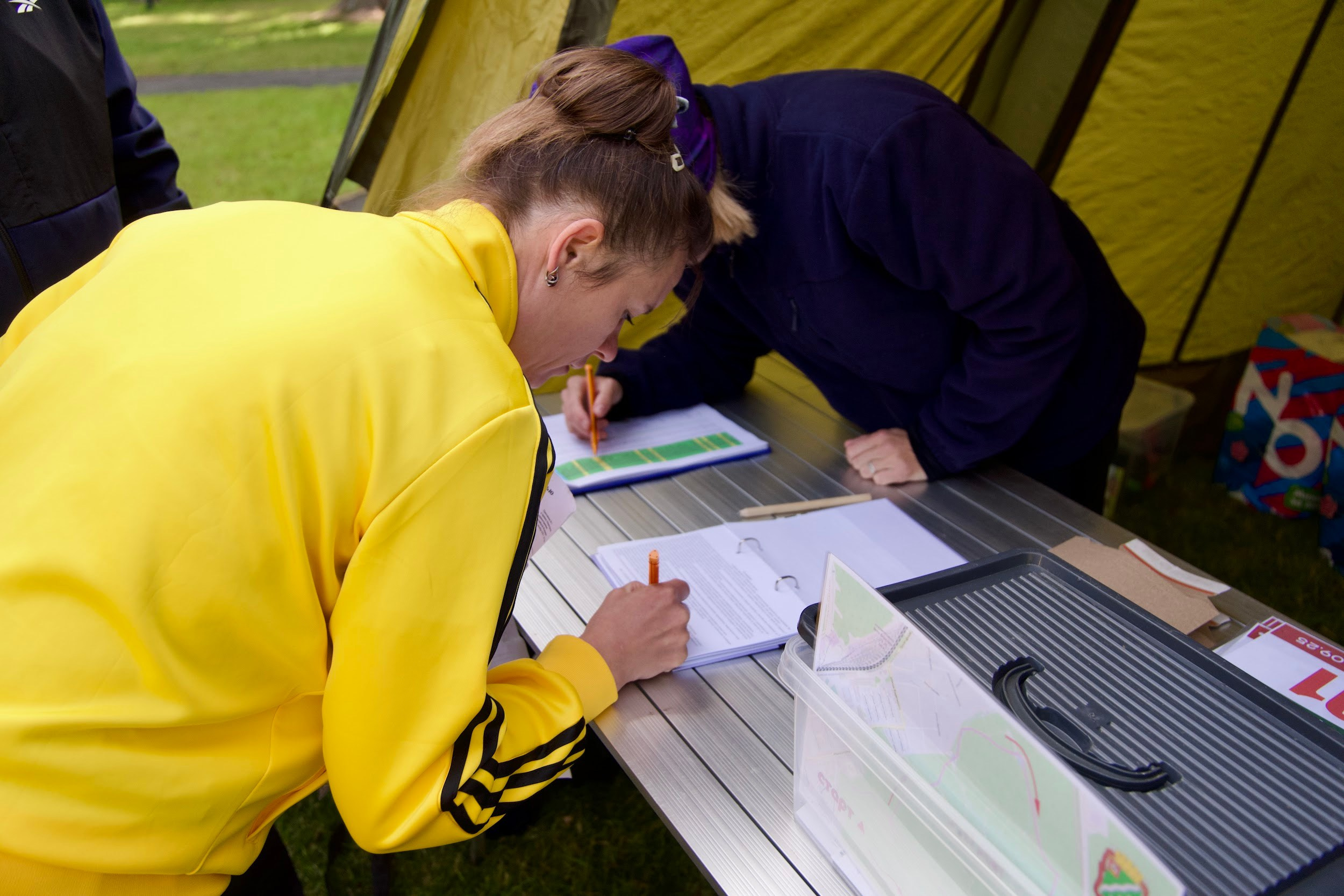 Забег в парке «Дубки». Кафе «БЕЛКА НАШЕПТАЛА». Ну оооочень концептуальное кафе