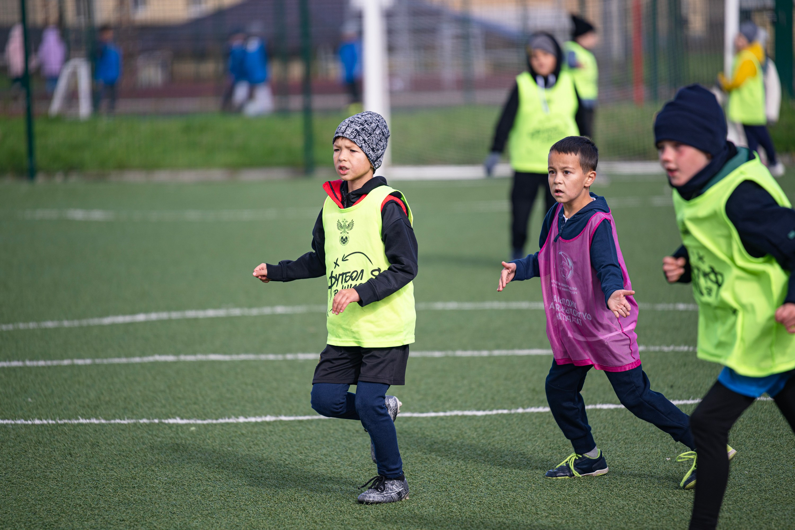 Детский футбол. Республика Татарстан, Высокогорский район, с. Высокая Гора. Свадебный фотограф в Казани, и Зеленодольске Радик Мухаметов