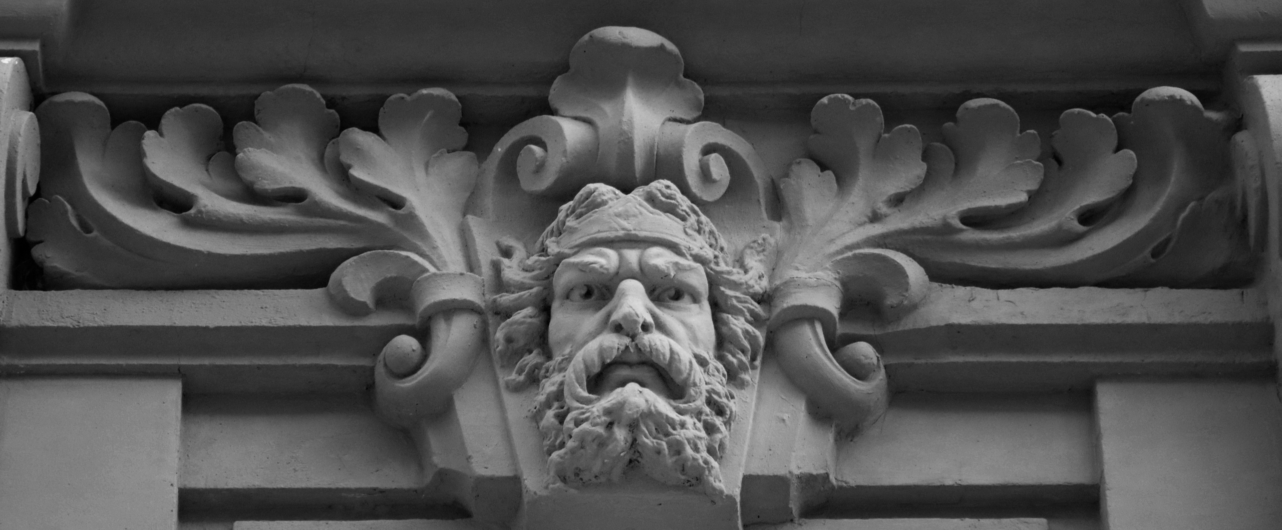 Атланты, кариатиды и т. д. Главная