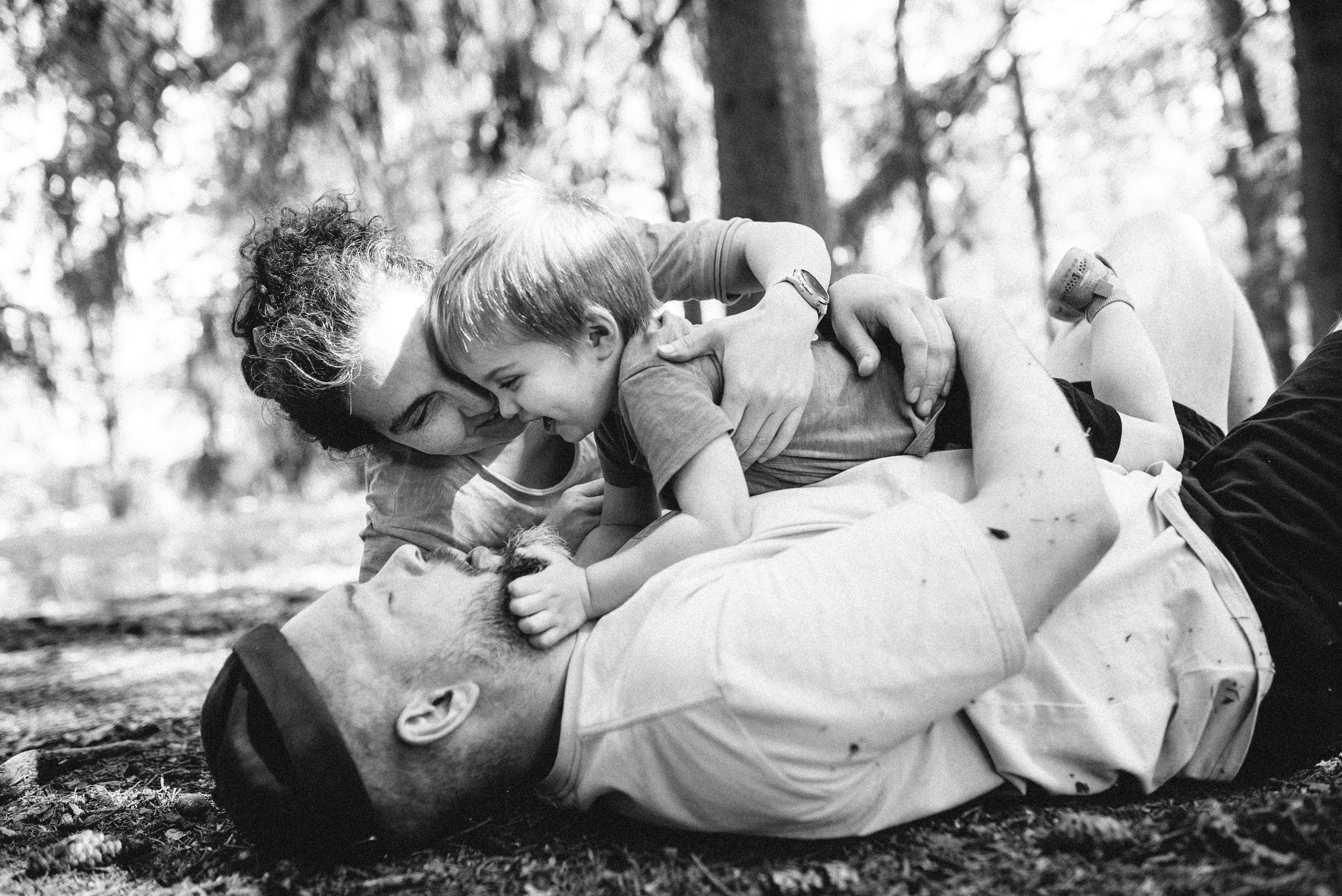 Игорь, Мила и Михаил Игоревич, домашняя история. Фотограф Денис Неместо, портрет, репортаж