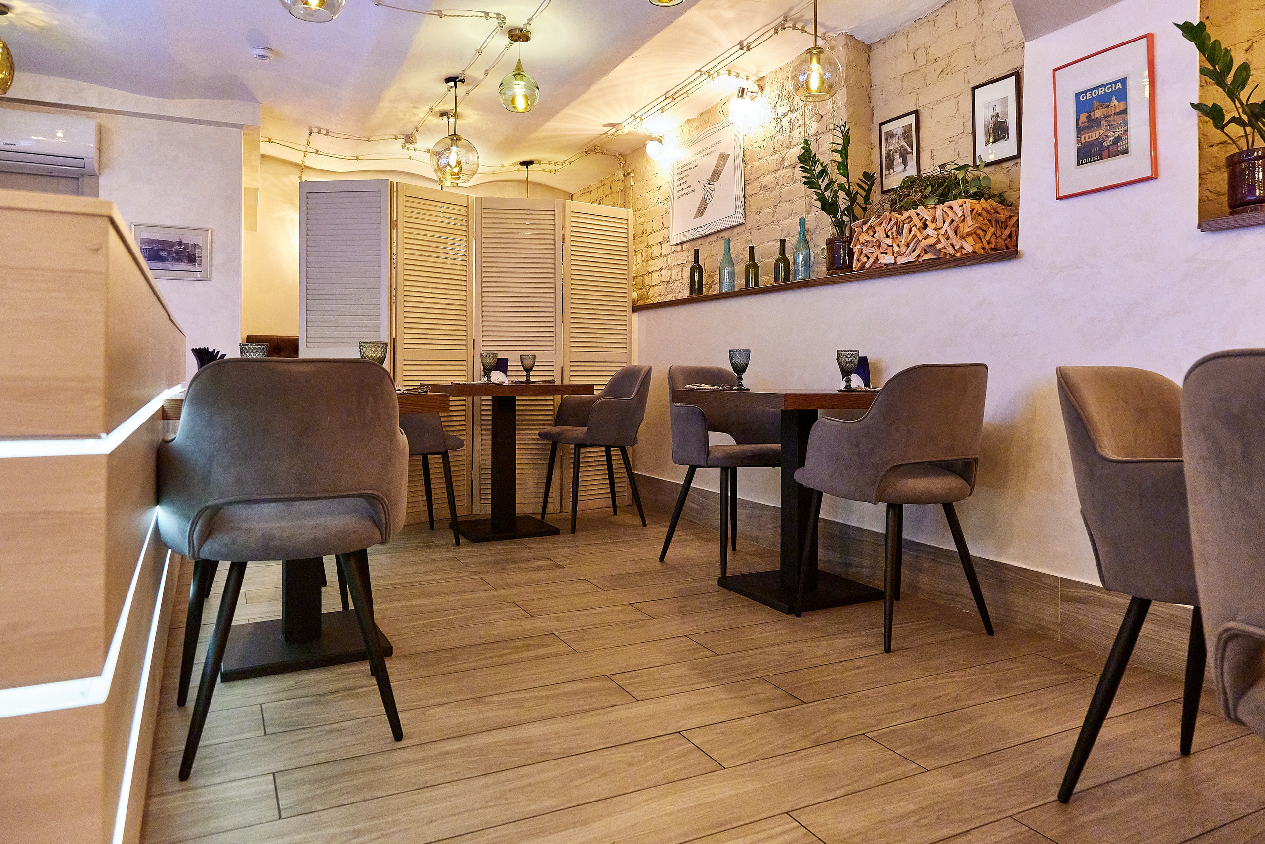 Ресторан ПерезаГрузия на улице Маяковского. Фотограф Анастасия Леонтьева Санкт-Петербург