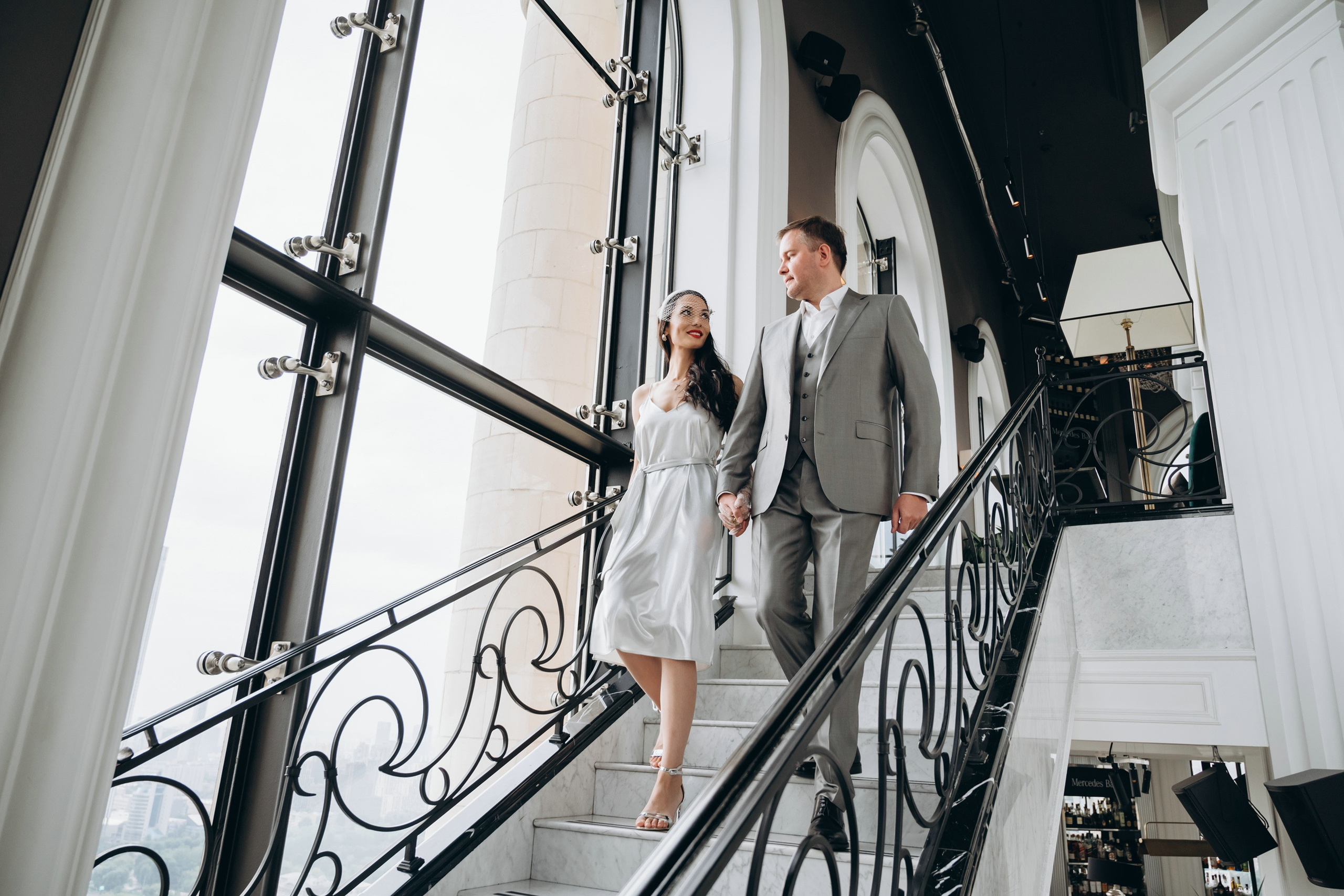 Сборы жениха и невесты в отеле Radisson Collection Hotel. Свадебный и семейный фотограф в Москве Светлана Зоткина