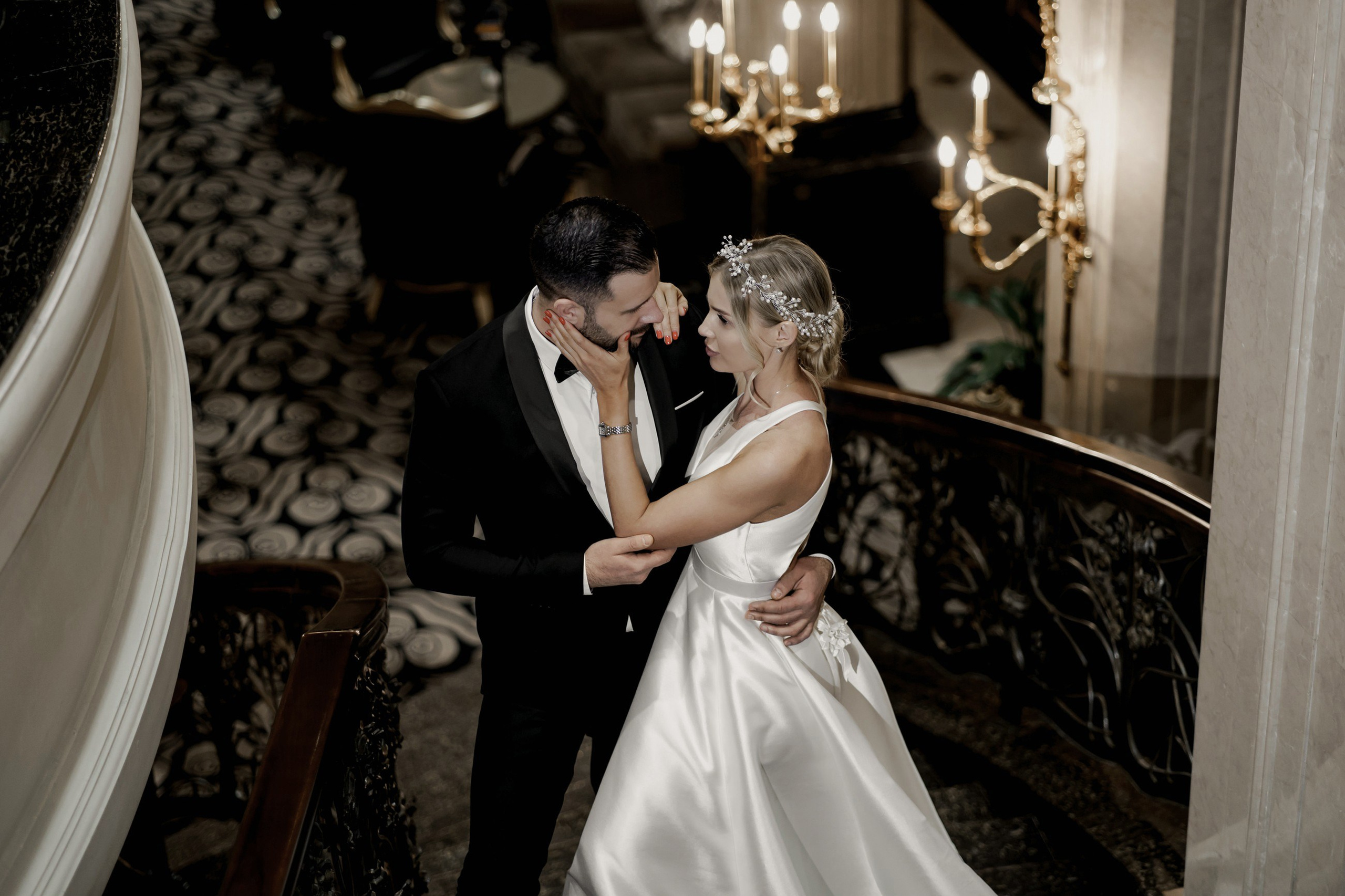 Свадебная фотосессия в отеле St. Regis Москва Никольская. Свадебный и семейный фотограф в Москве Светлана Зоткина