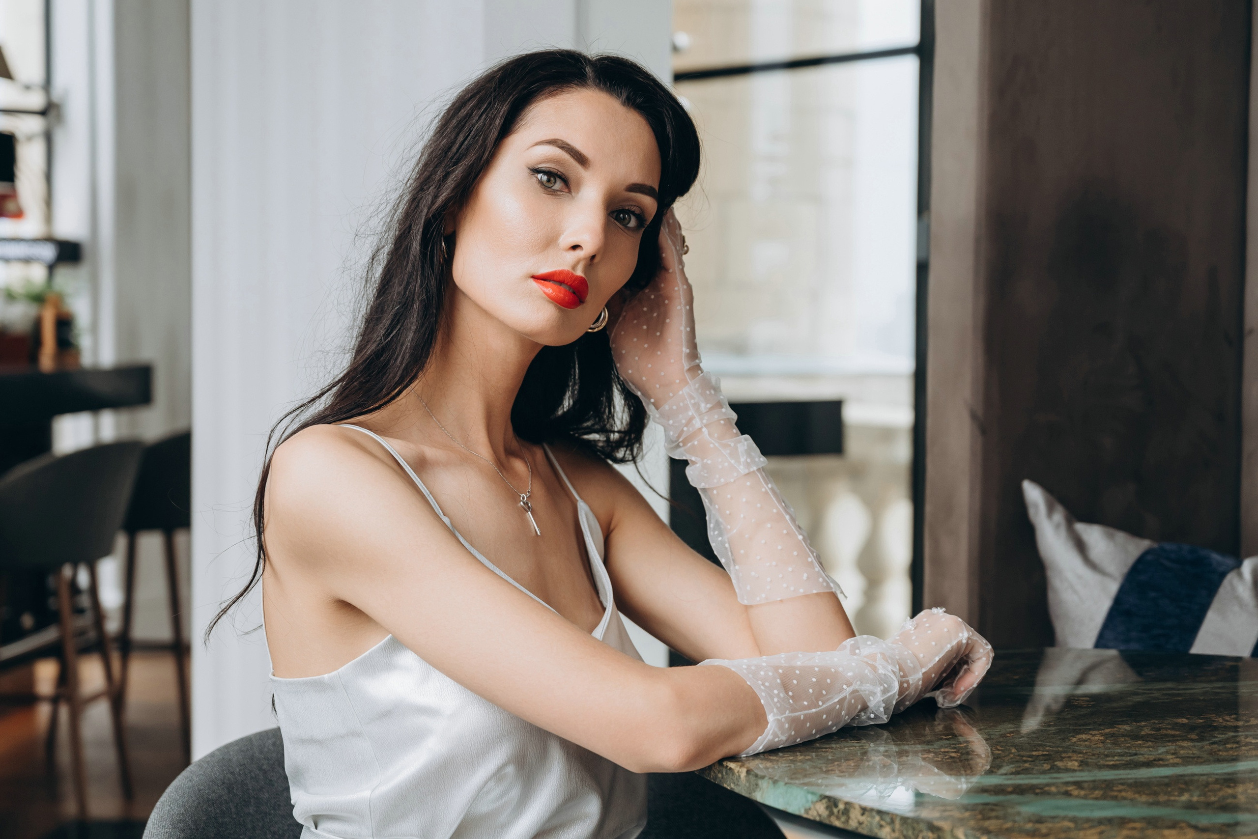 Сборы жениха и невесты в отеле Radisson Collection Hotel. Свадебный и семейный фотограф в Москве Светлана Зоткина