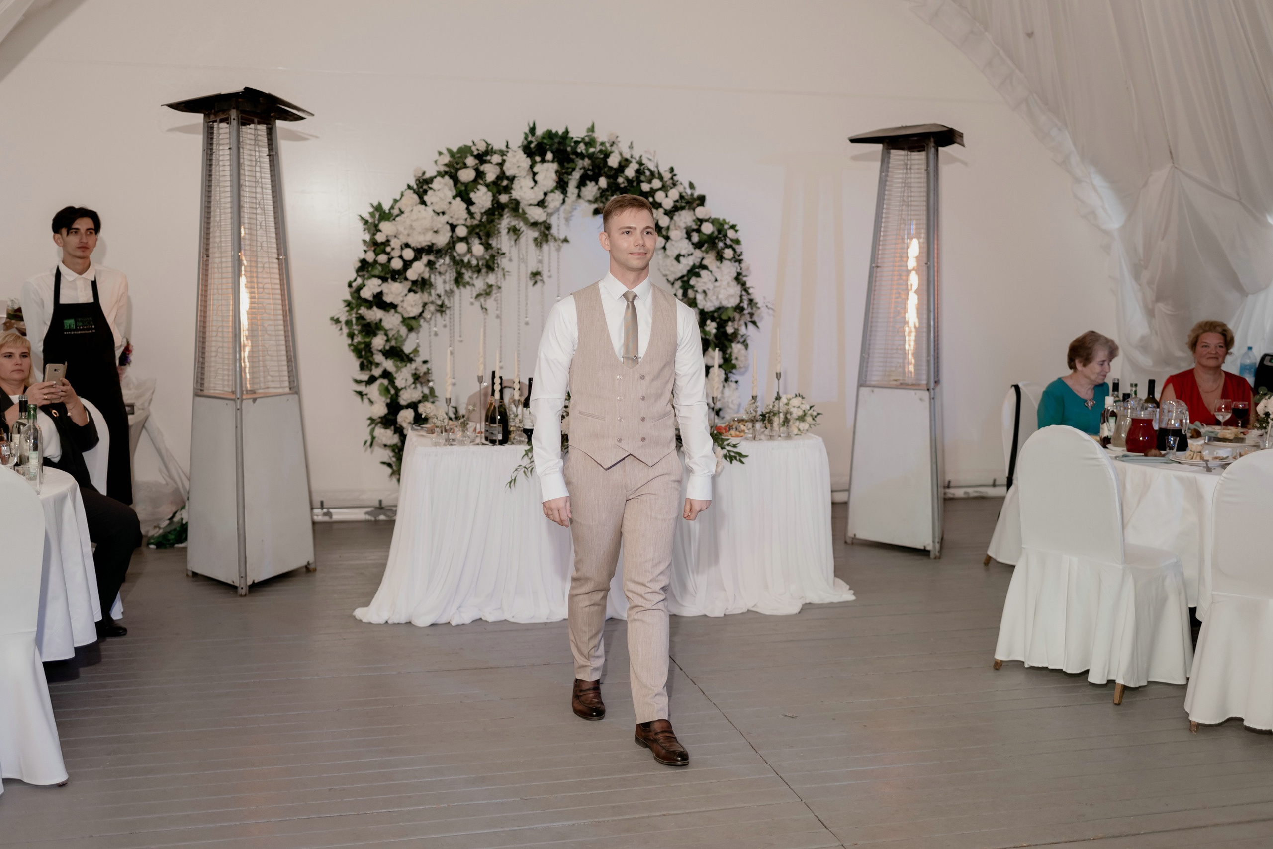 Выездная регистрация брака в парке Кусково. Свадебный и семейный фотограф в Москве Светлана Зоткина