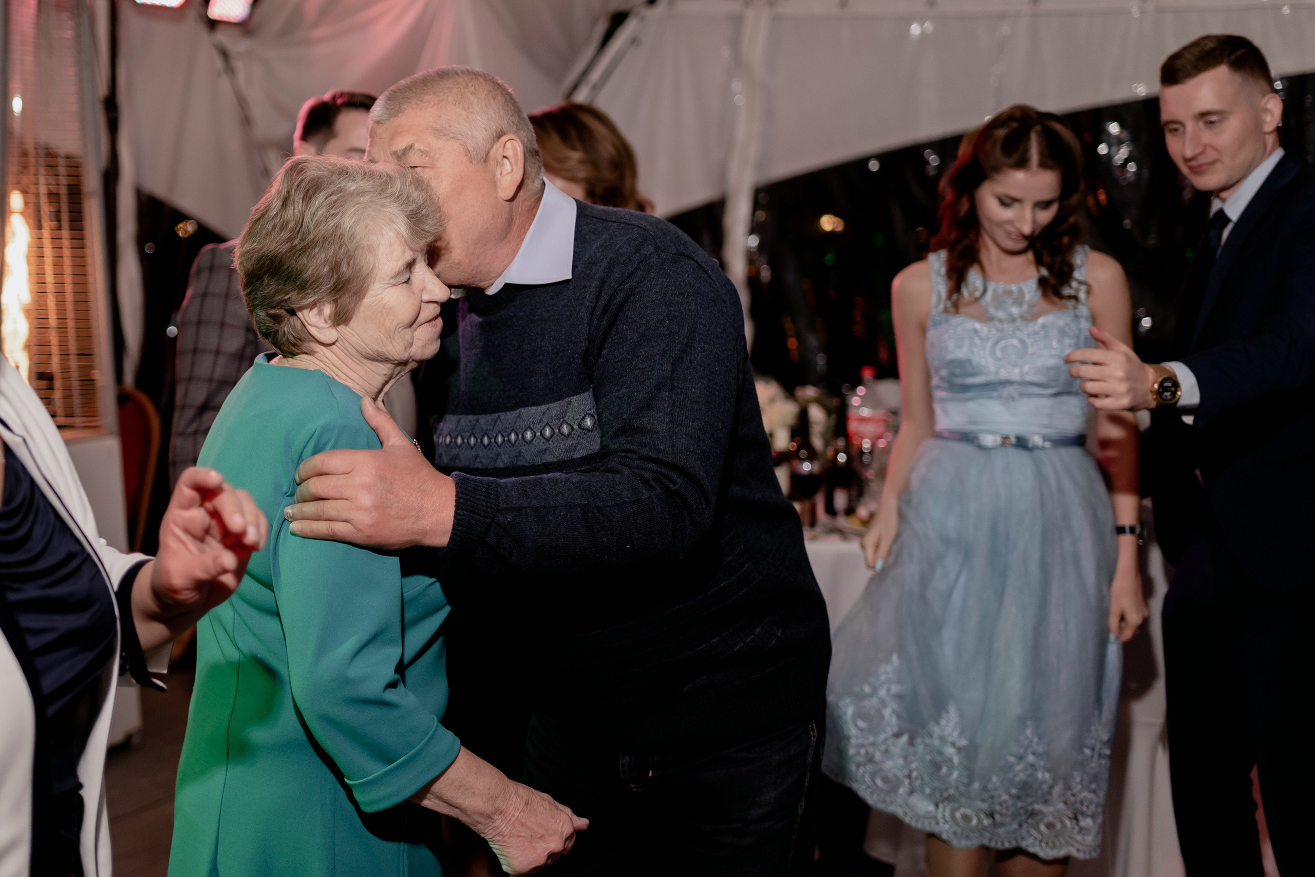 Выездная регистрация брака в парке Кусково. Свадебный и семейный фотограф в Москве Светлана Зоткина