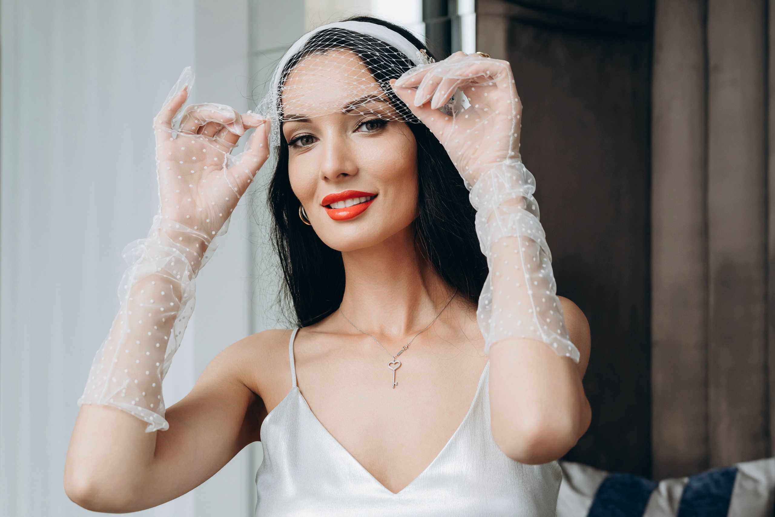 Сборы жениха и невесты в отеле Radisson Collection Hotel. Свадебный и семейный фотограф в Москве Светлана Зоткина