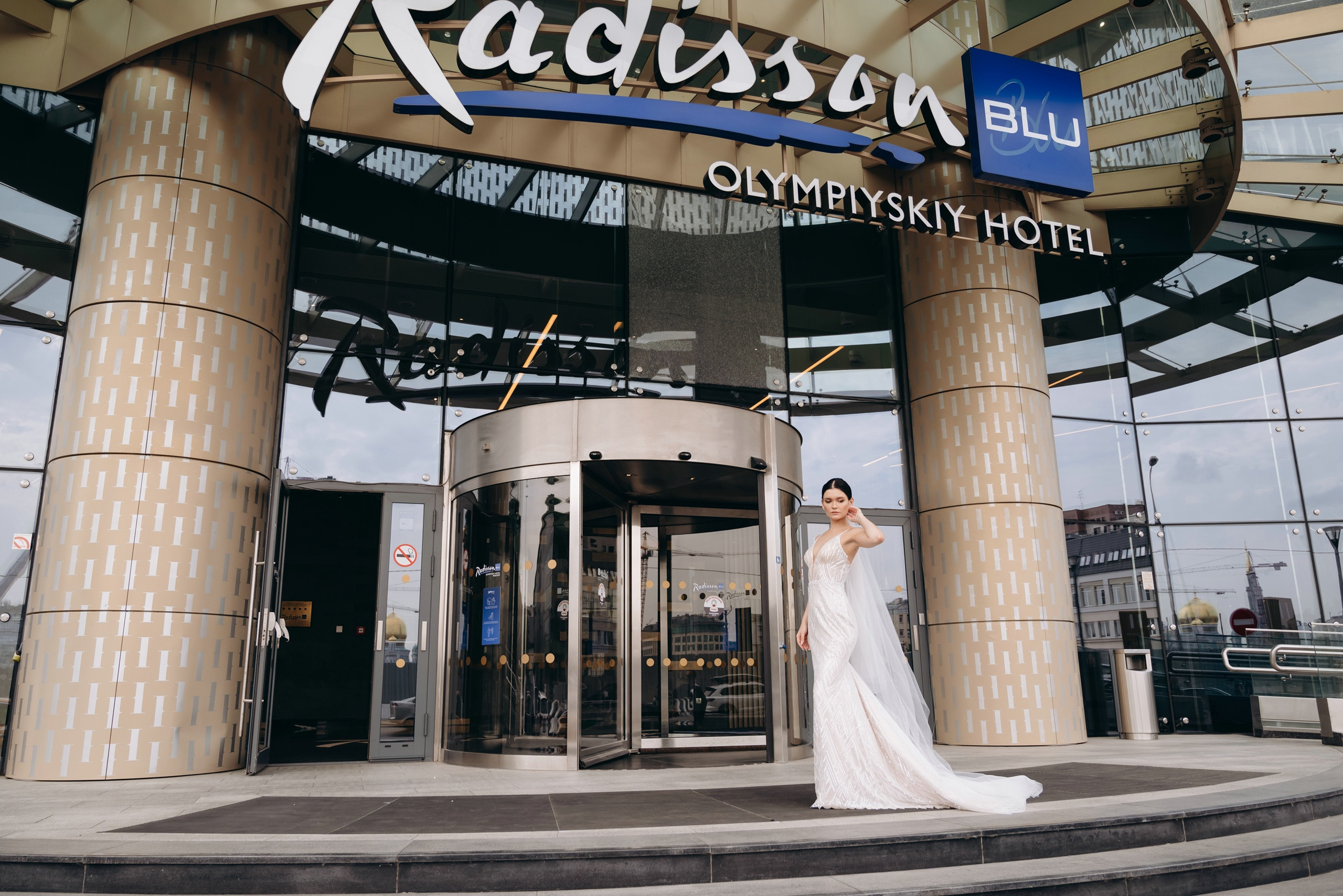 Свадьба в отеле Radisson Blu Olimpiysky. Свадебный и семейный фотограф в Москве Светлана Зоткина
