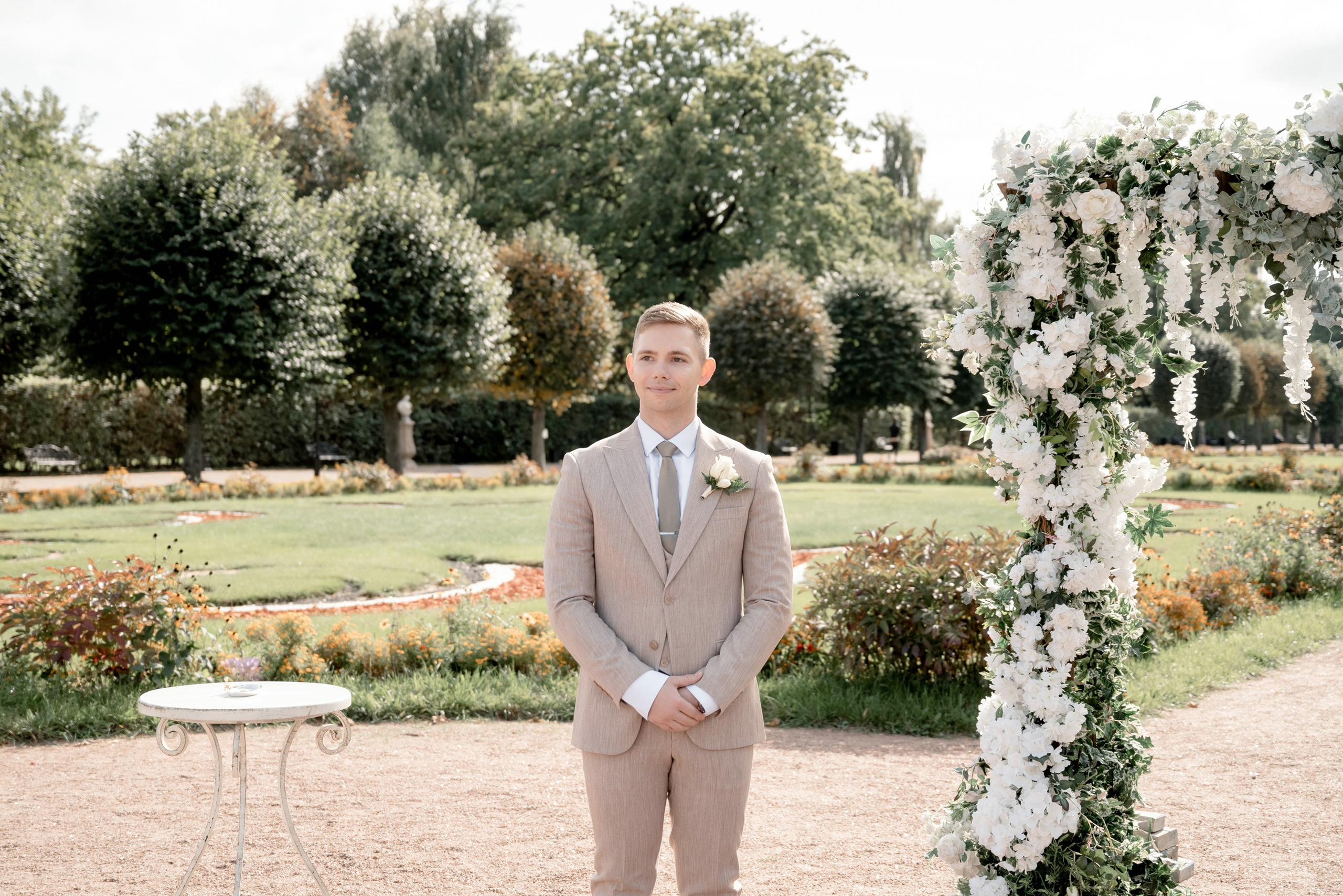 Выездная регистрация брака в парке Кусково. Свадебный и семейный фотограф в Москве Светлана Зоткина