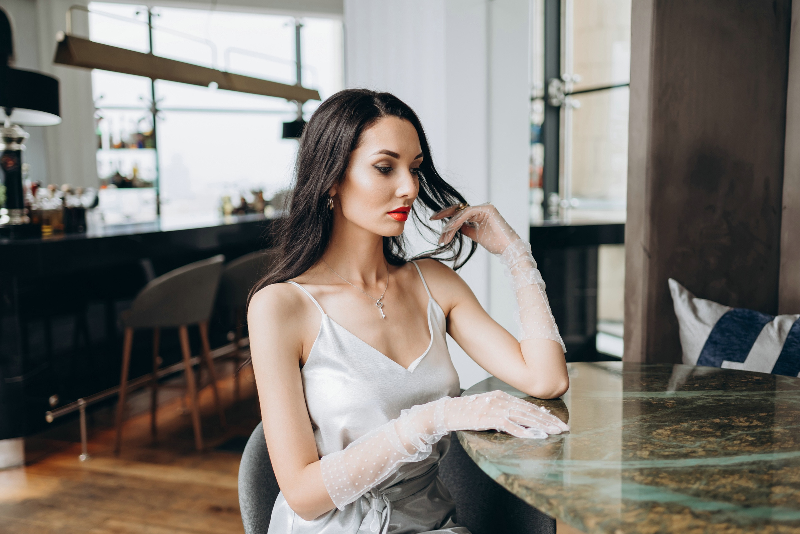 Сборы жениха и невесты в отеле Radisson Collection Hotel. Свадебный и семейный фотограф в Москве Светлана Зоткина