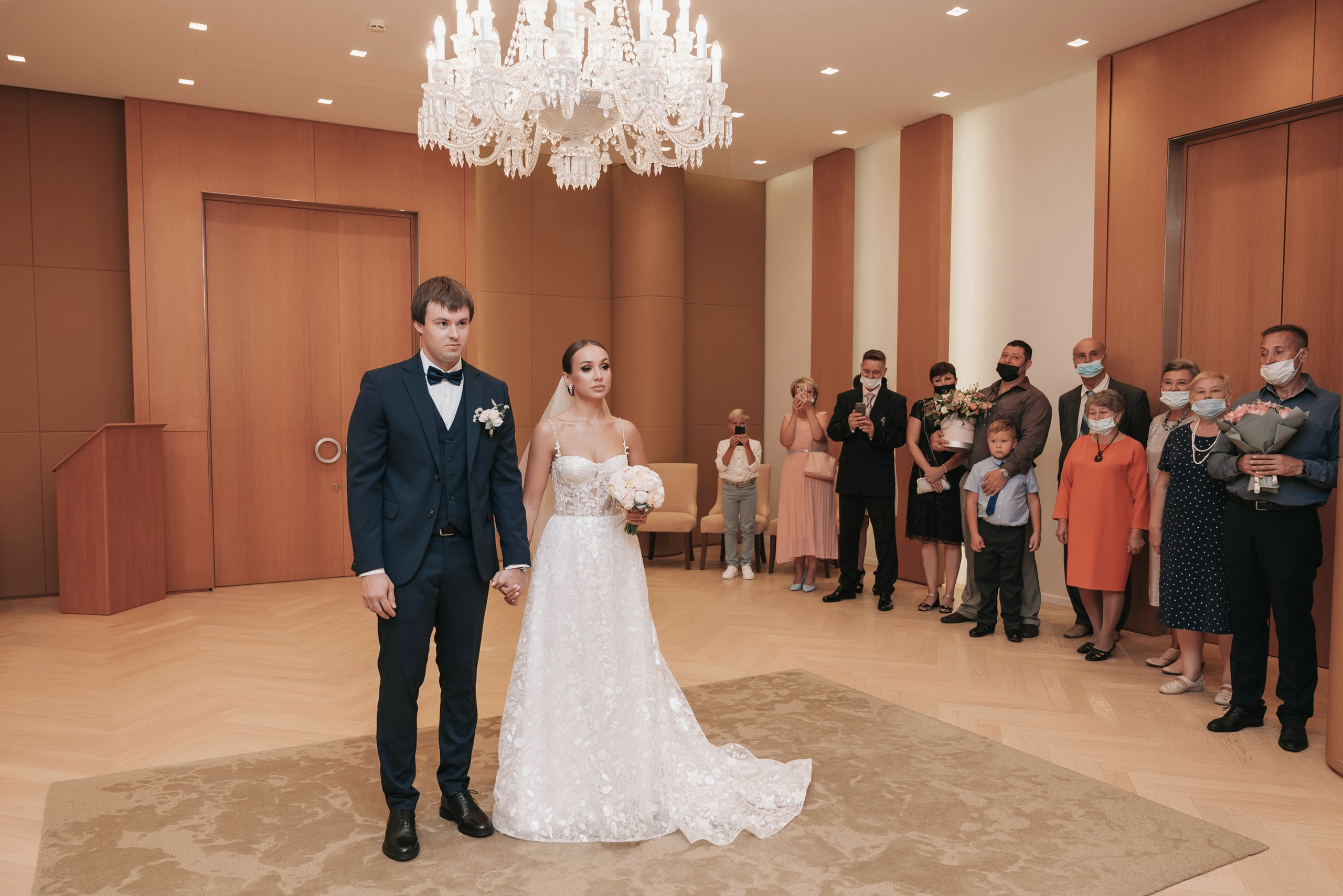 Свадебная фотосессия утра невесты в апартаментах Москва-Сити. Свадебный и семейный фотограф в Москве Светлана Зоткина