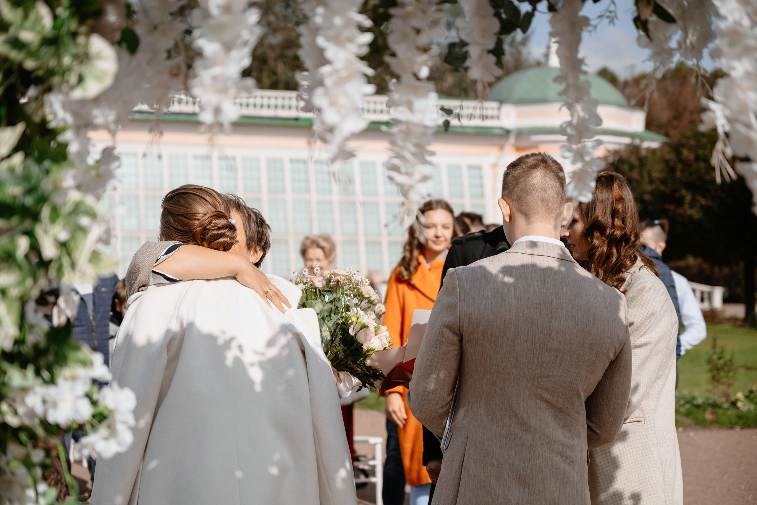 Выездная регистрация брака в парке Кусково. Свадебный и семейный фотограф в Москве Светлана Зоткина