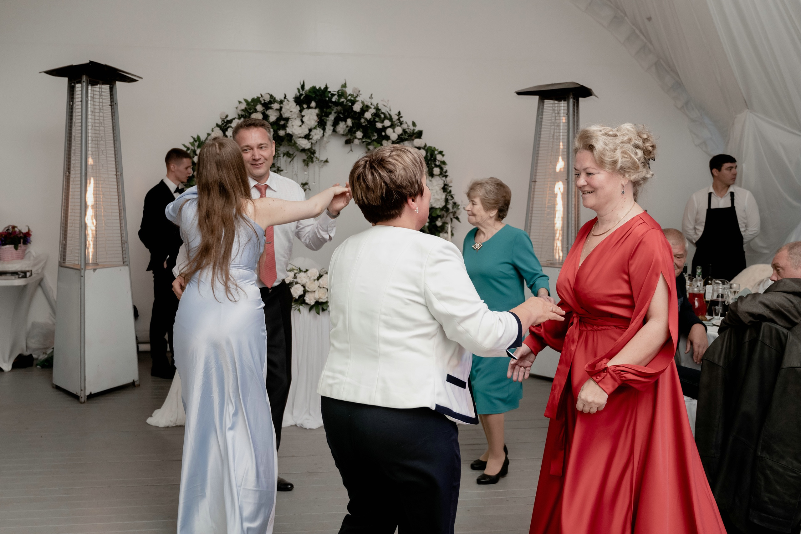 Выездная регистрация брака в парке Кусково. Свадебный и семейный фотограф в Москве Светлана Зоткина