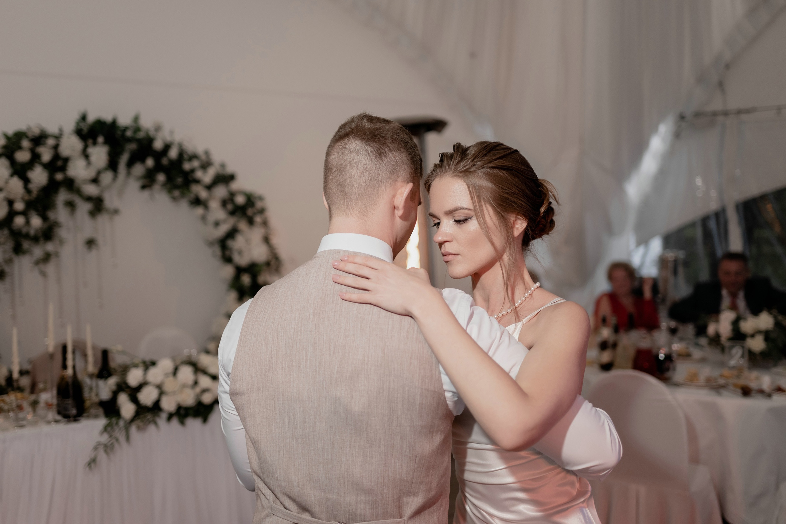 Выездная регистрация брака в парке Кусково. Свадебный и семейный фотограф в Москве Светлана Зоткина