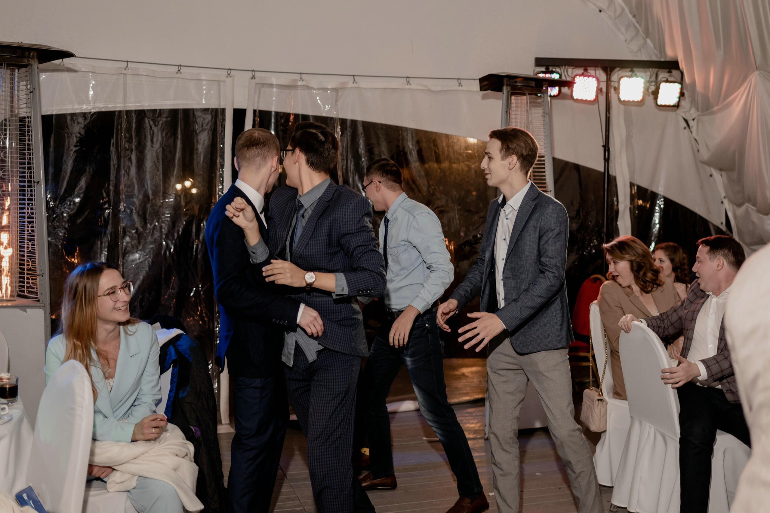 Выездная регистрация брака в парке Кусково. Свадебный и семейный фотограф в Москве Светлана Зоткина