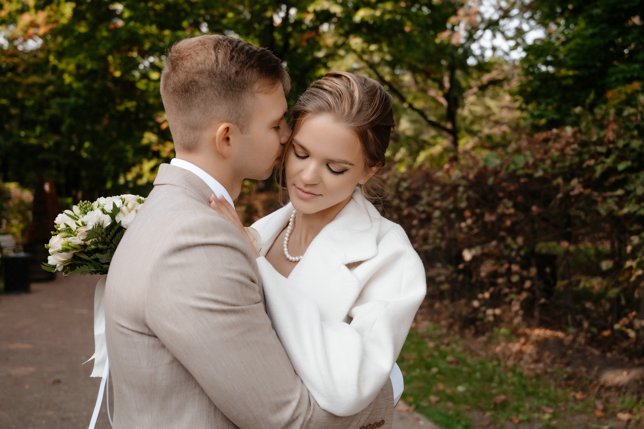 Выездная регистрация брака в парке Кусково. Свадебный и семейный фотограф в Москве Светлана Зоткина