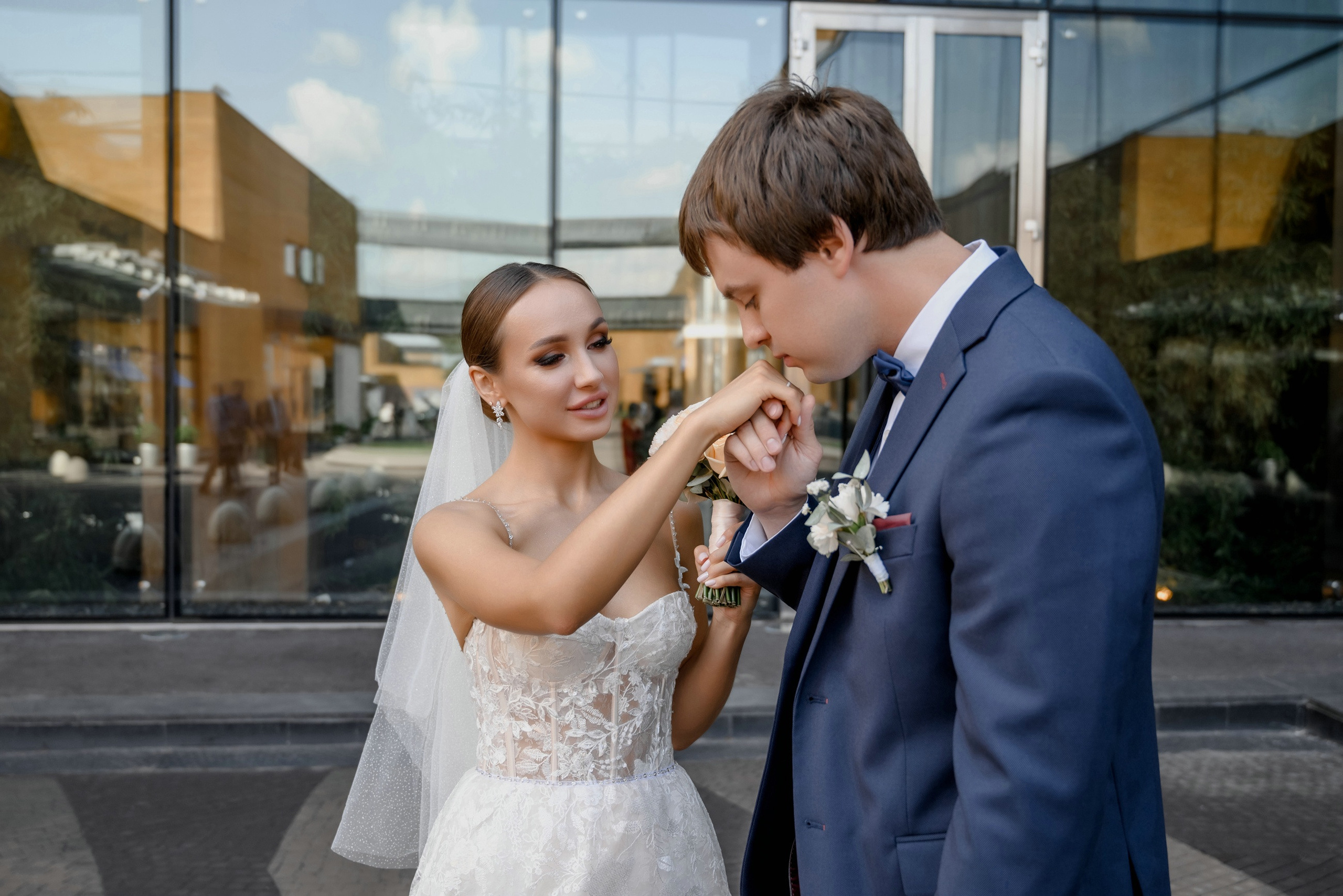 Свадебная фотосессия утра невесты в апартаментах Москва-Сити. Свадебный и семейный фотограф в Москве Светлана Зоткина