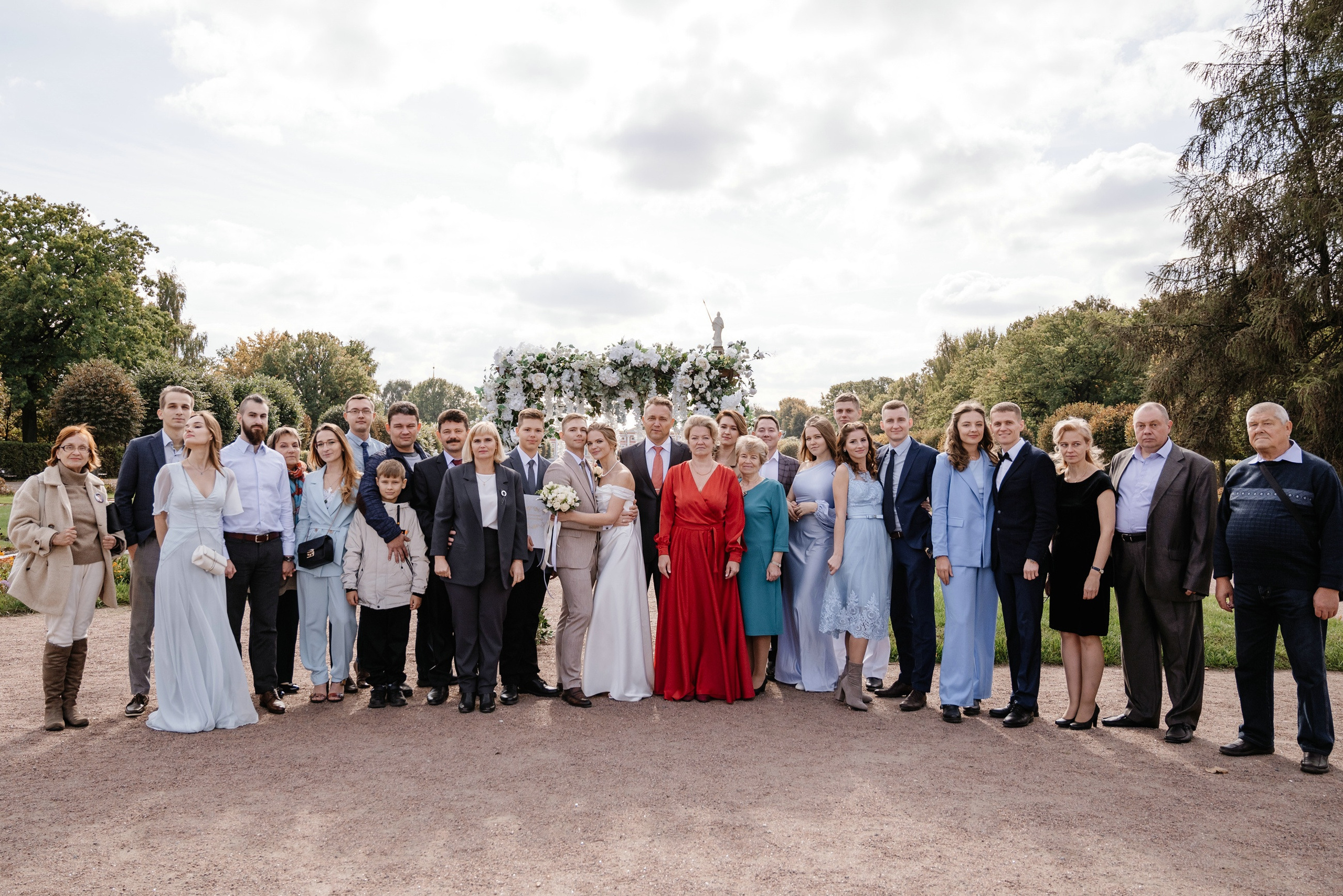 Выездная регистрация брака в парке Кусково. Свадебный и семейный фотограф в Москве Светлана Зоткина