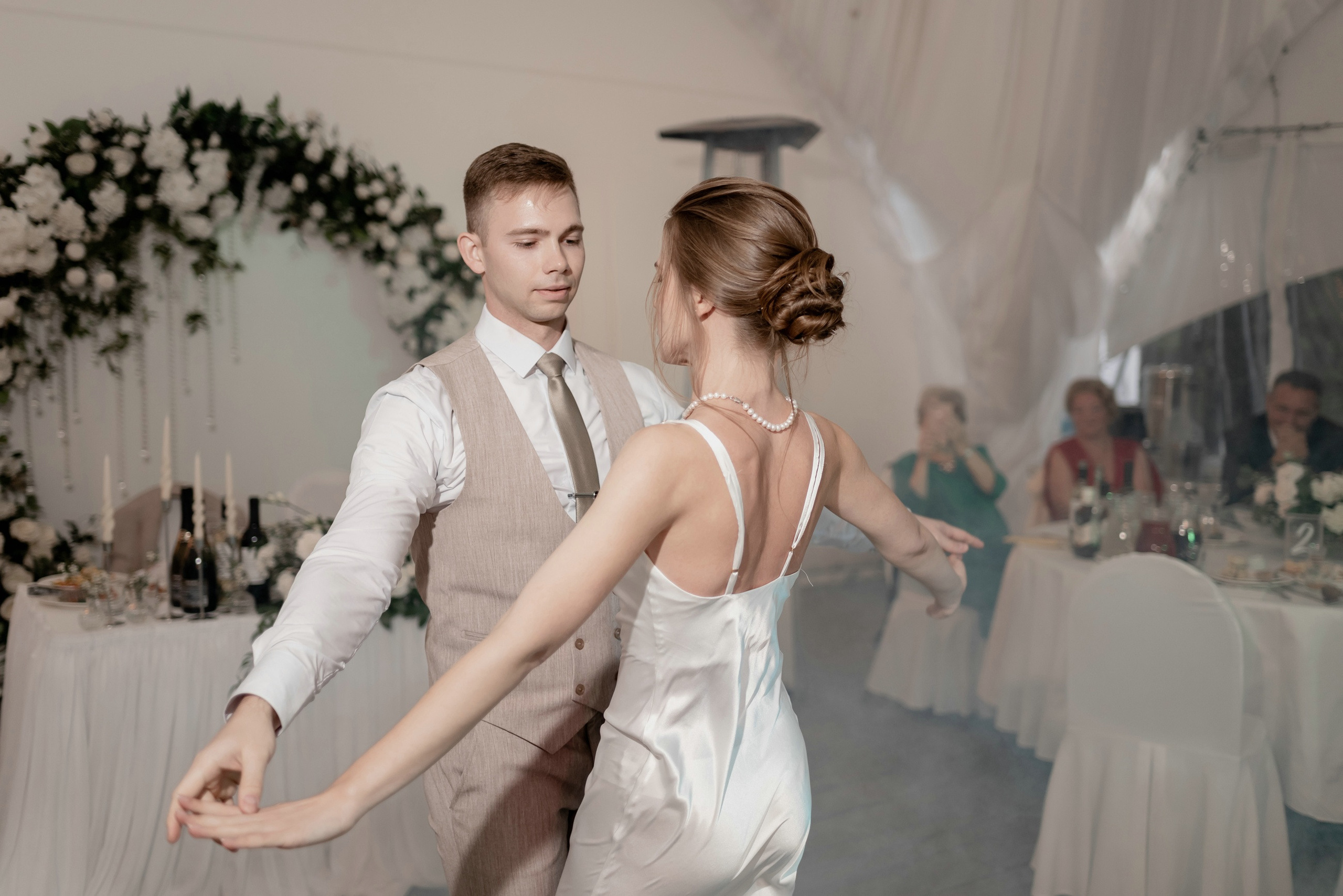 Выездная регистрация брака в парке Кусково. Свадебный и семейный фотограф в Москве Светлана Зоткина