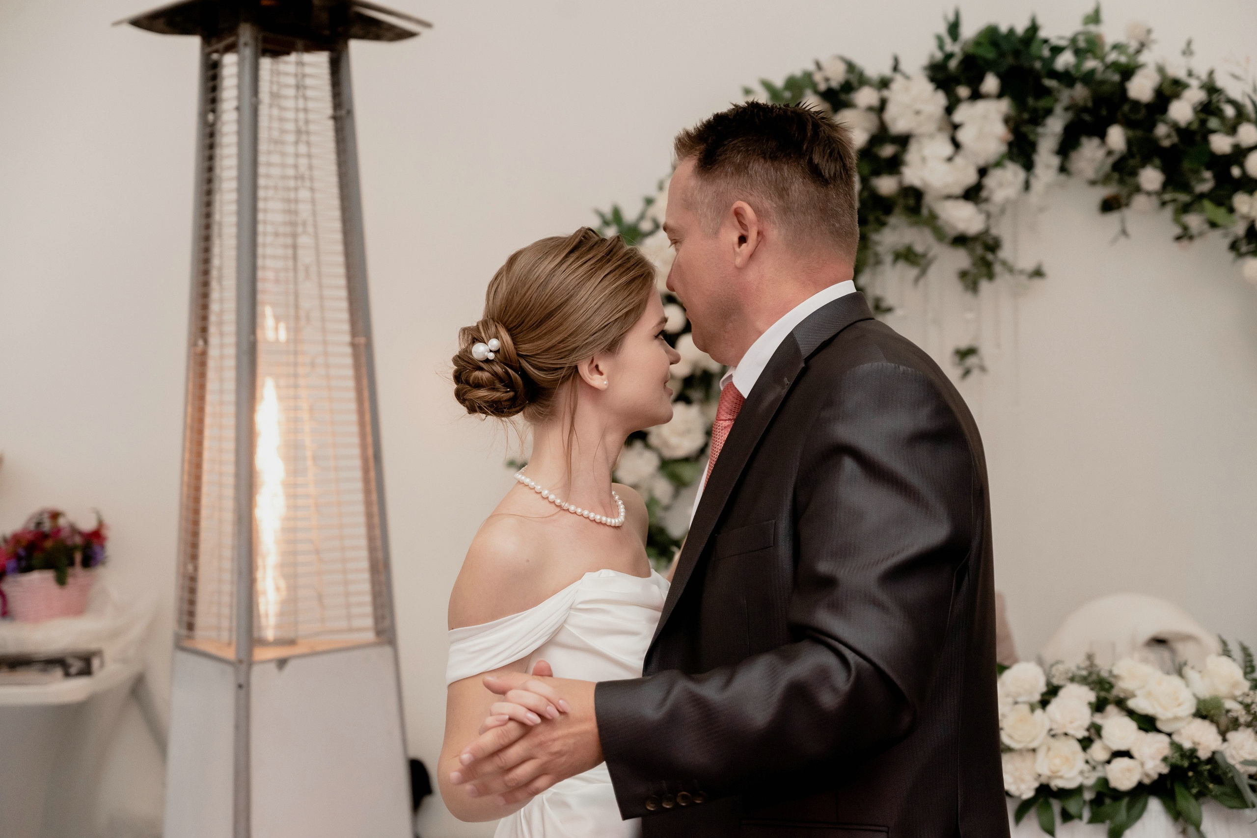 Выездная регистрация брака в парке Кусково. Свадебный и семейный фотограф в Москве Светлана Зоткина