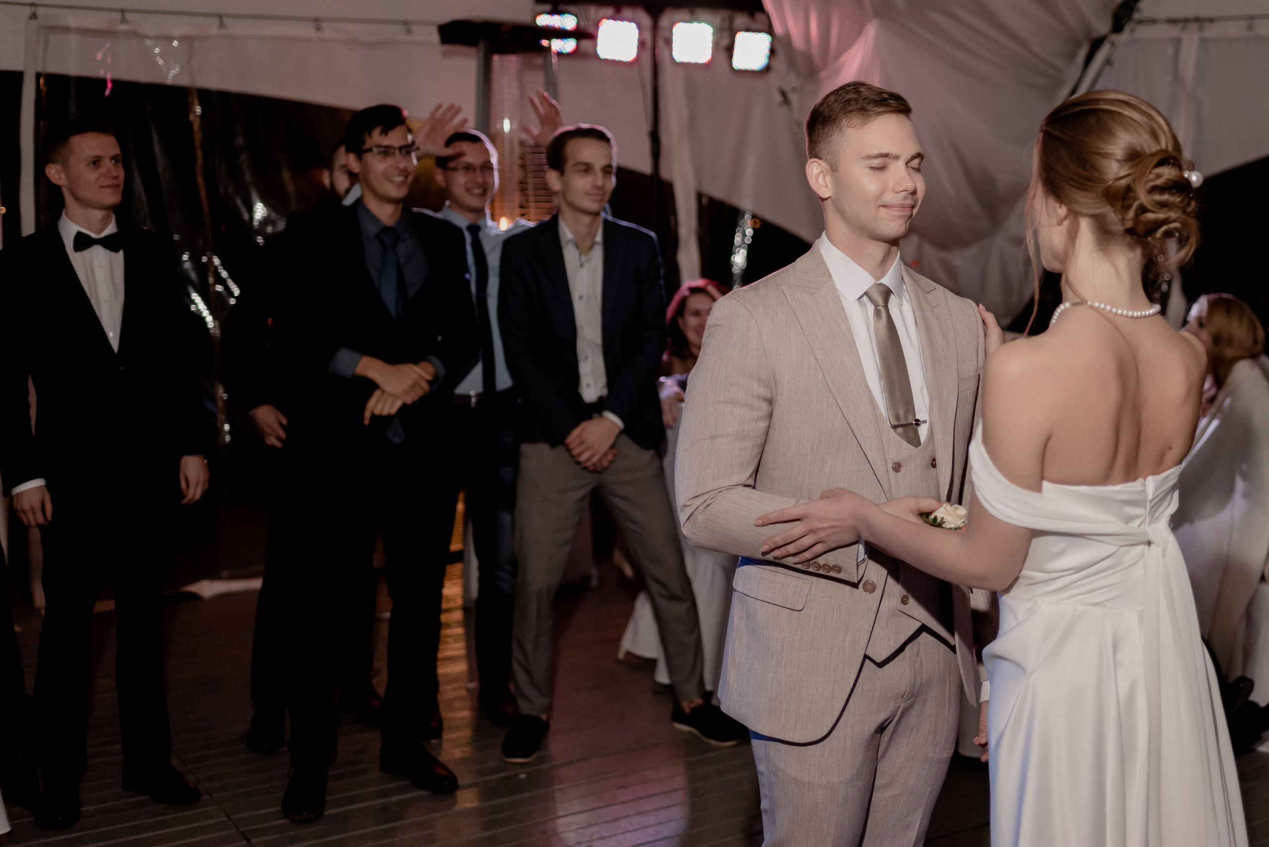 Выездная регистрация брака в парке Кусково. Свадебный и семейный фотограф в Москве Светлана Зоткина