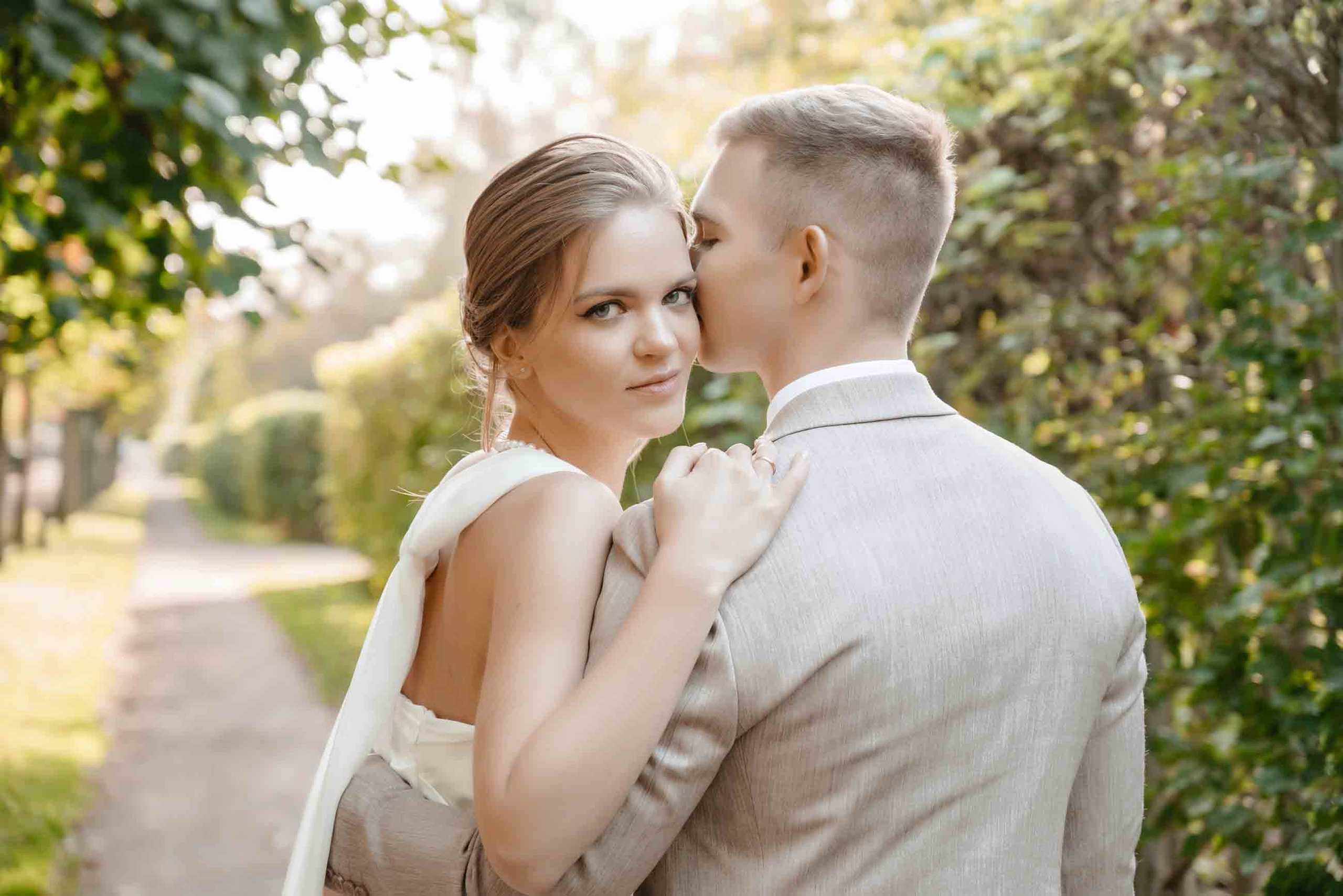 Выездная регистрация брака в парке Кусково. Свадебный и семейный фотограф в Москве Светлана Зоткина