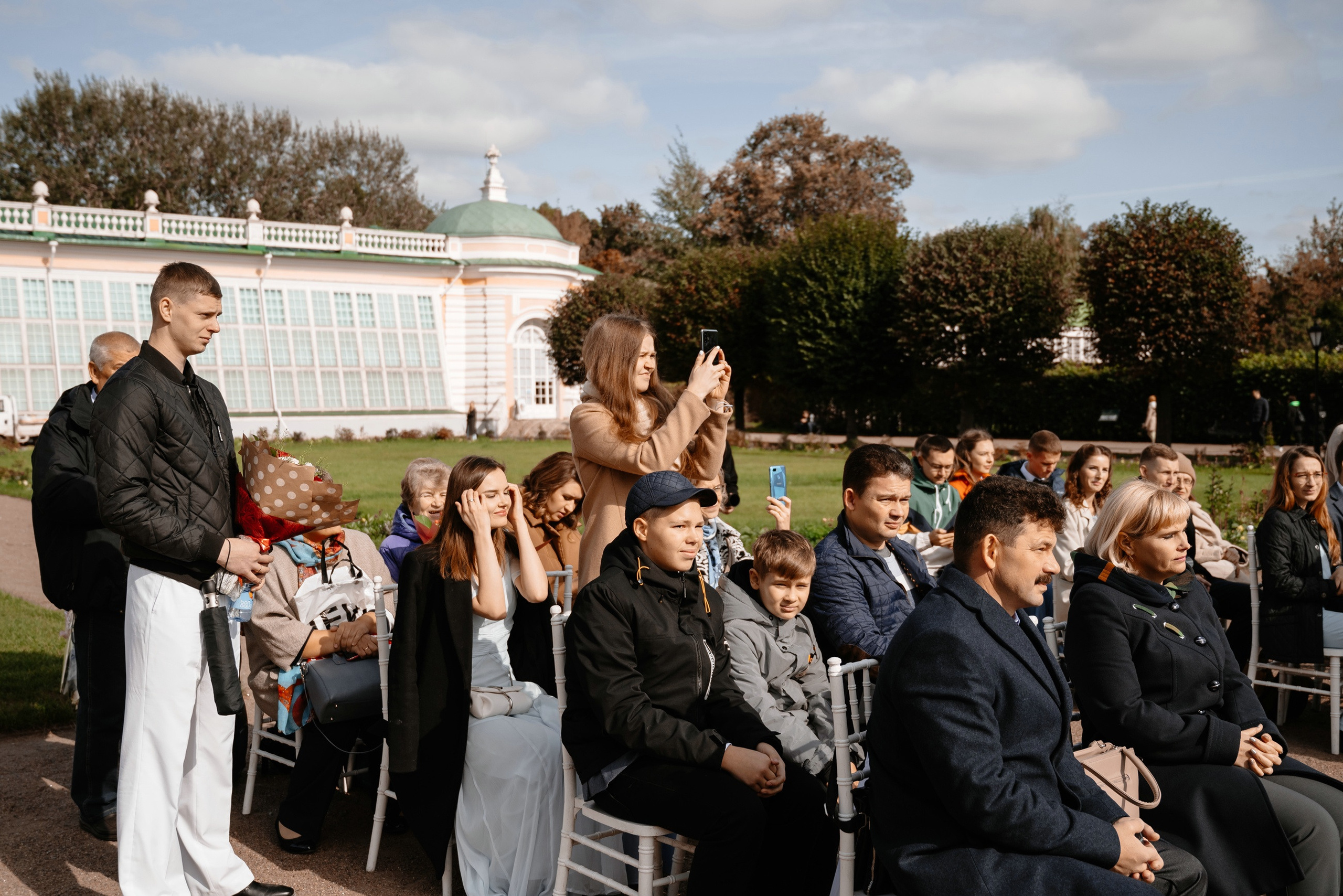 Выездная регистрация брака в парке Кусково. Свадебный и семейный фотограф в Москве Светлана Зоткина