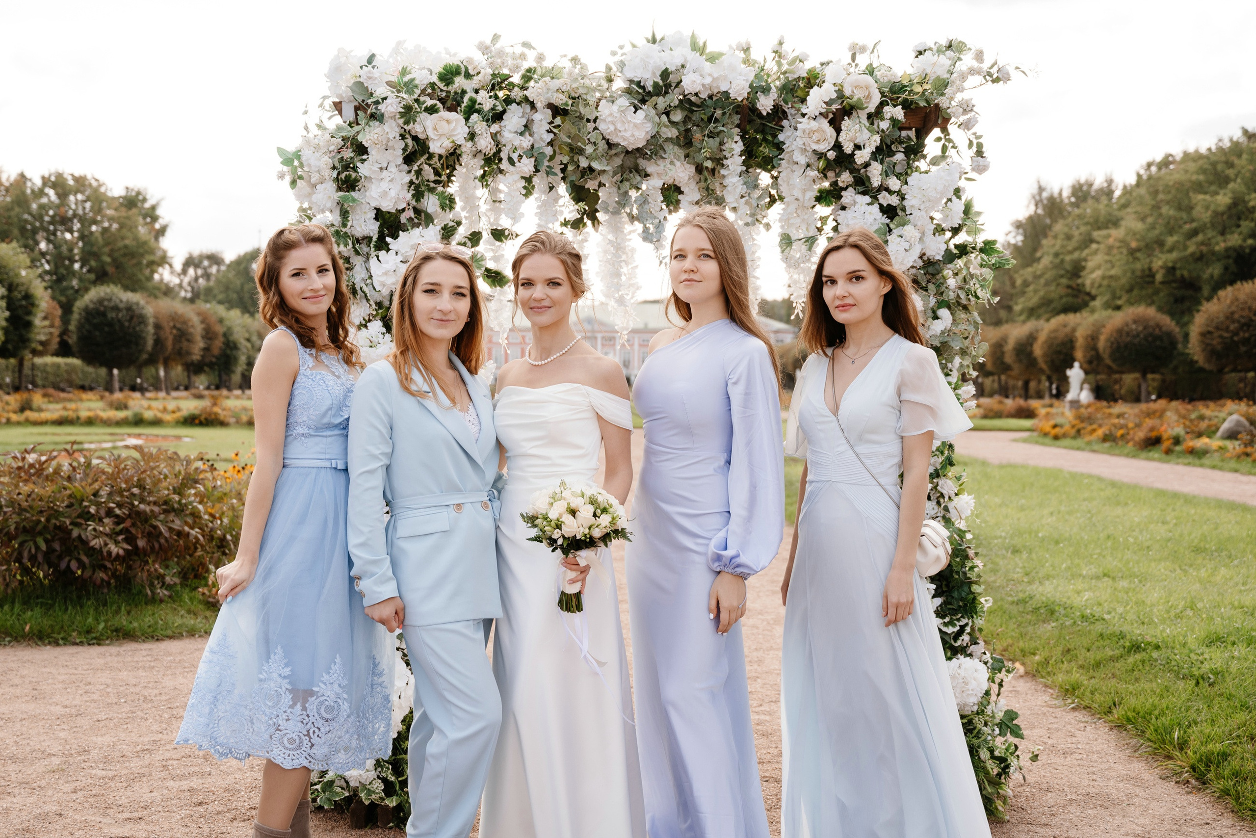 Выездная регистрация брака в парке Кусково. Свадебный и семейный фотограф в Москве Светлана Зоткина