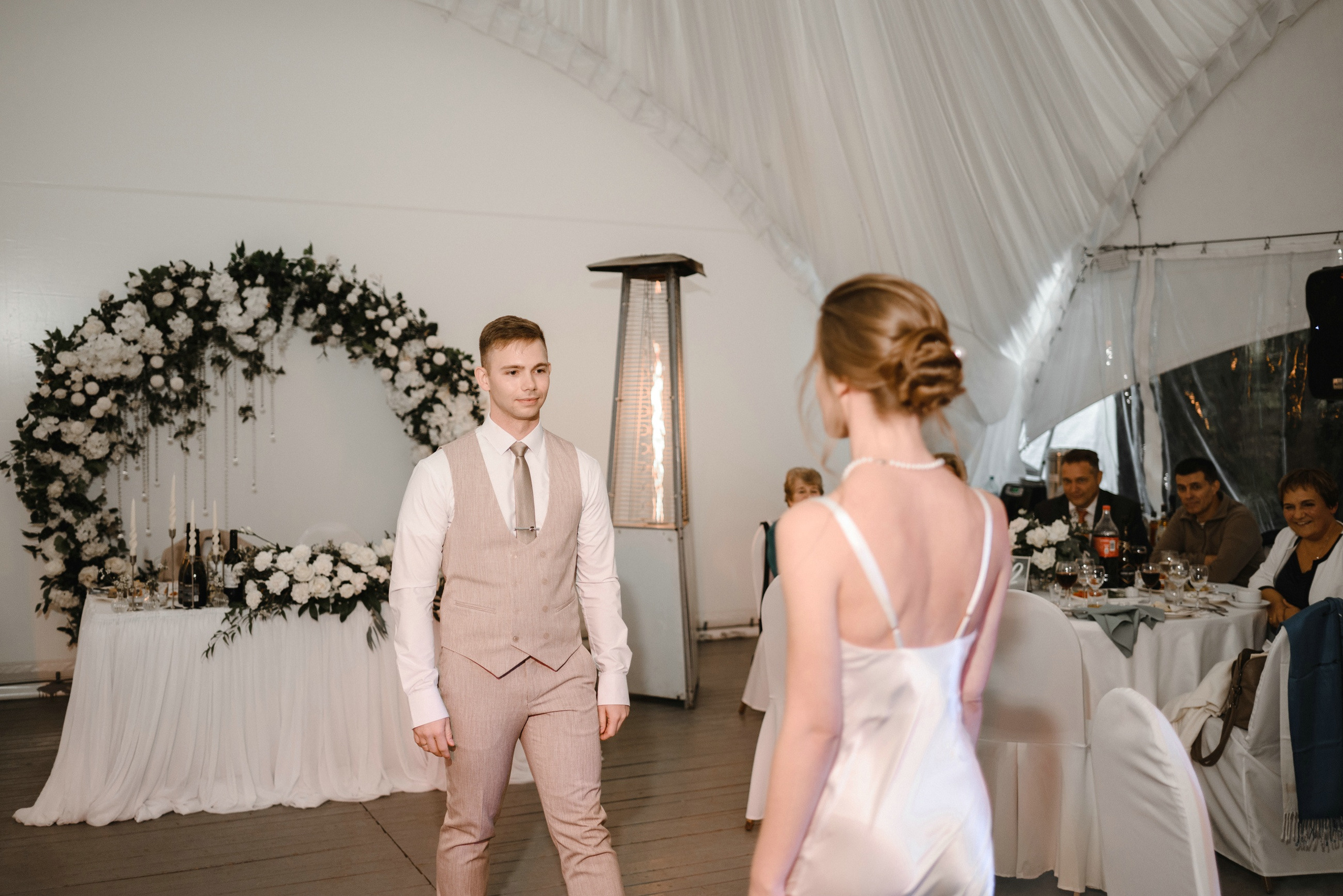 Выездная регистрация брака в парке Кусково. Свадебный и семейный фотограф в Москве Светлана Зоткина