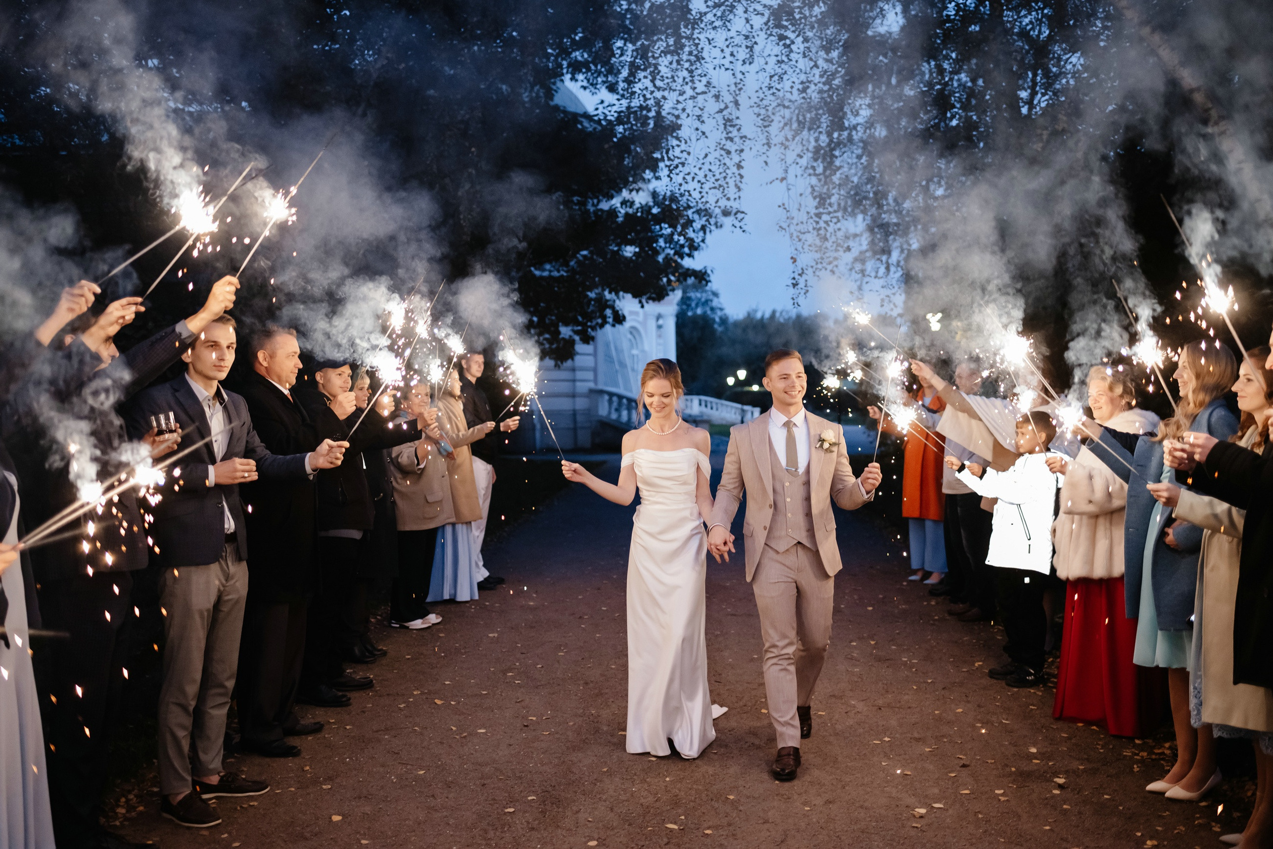 Выездная регистрация брака в парке Кусково. Свадебный и семейный фотограф в Москве Светлана Зоткина