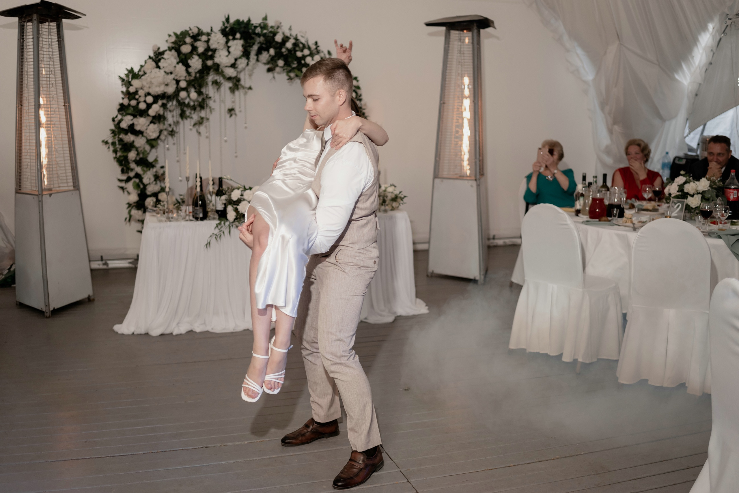 Выездная регистрация брака в парке Кусково. Свадебный и семейный фотограф в Москве Светлана Зоткина