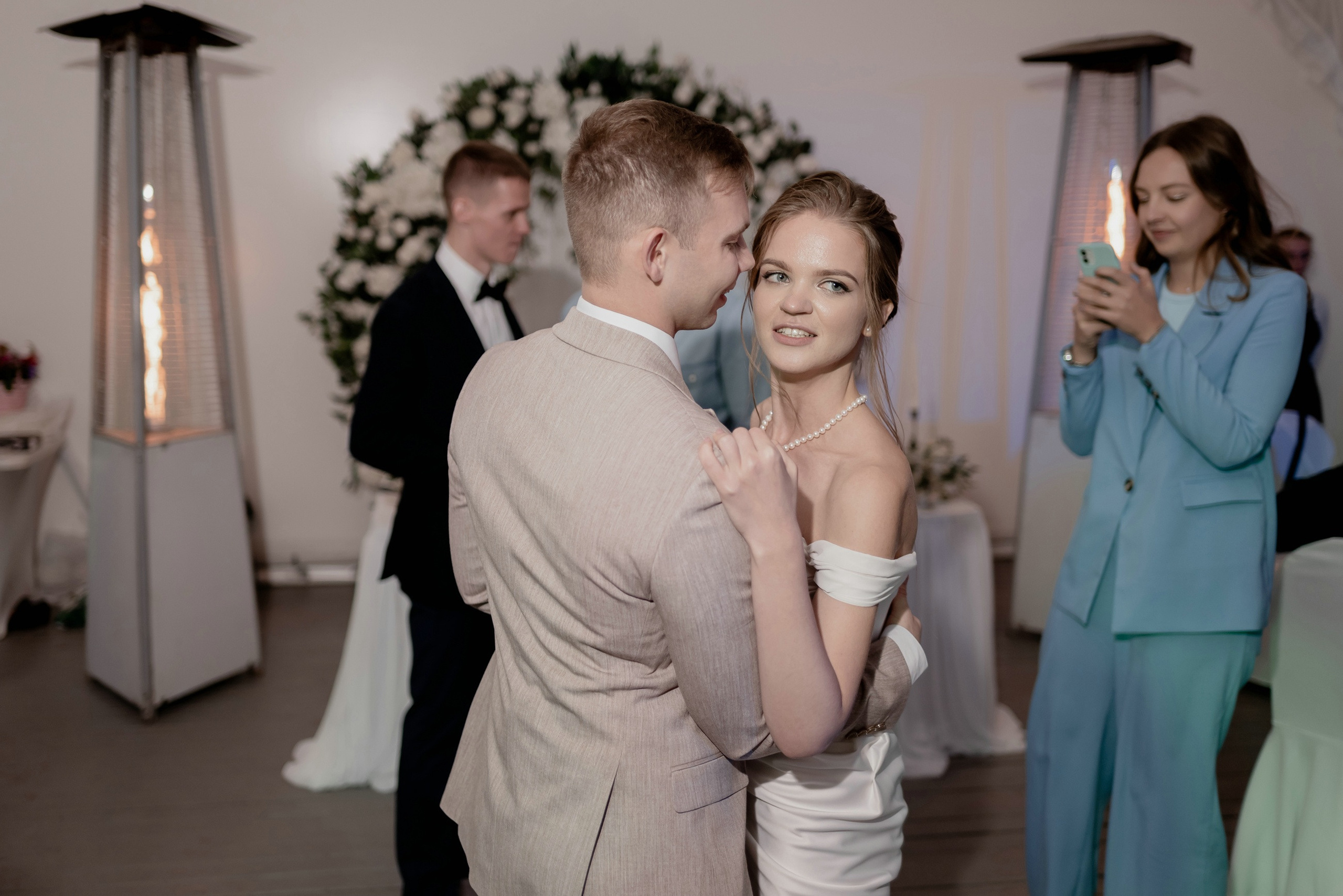 Выездная регистрация брака в парке Кусково. Свадебный и семейный фотограф в Москве Светлана Зоткина