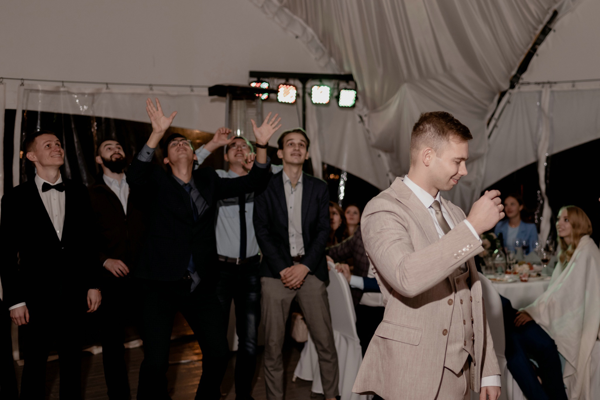 Выездная регистрация брака в парке Кусково. Свадебный и семейный фотограф в Москве Светлана Зоткина