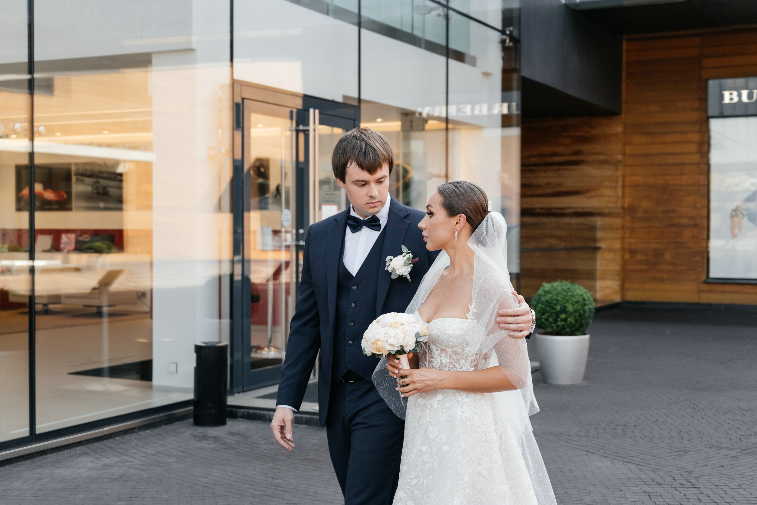 Свадебная фотосессия утра невесты в апартаментах Москва-Сити. Свадебный и семейный фотограф в Москве Светлана Зоткина