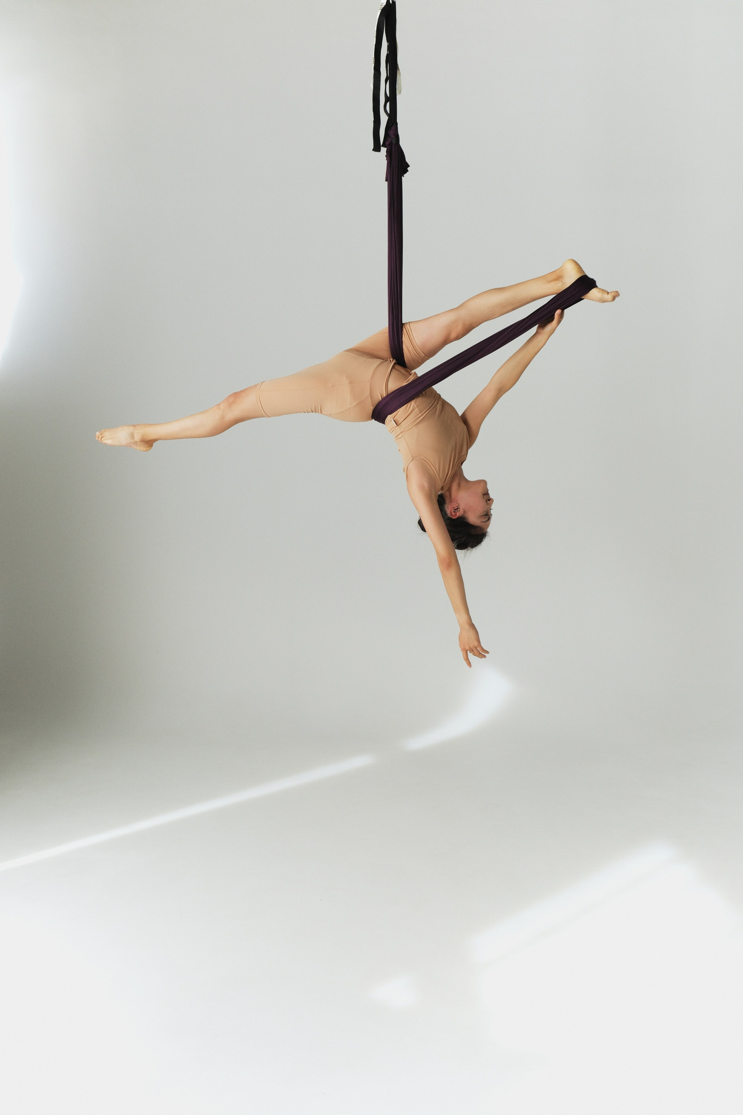 Преподаю и провожу обучение по флай йоге