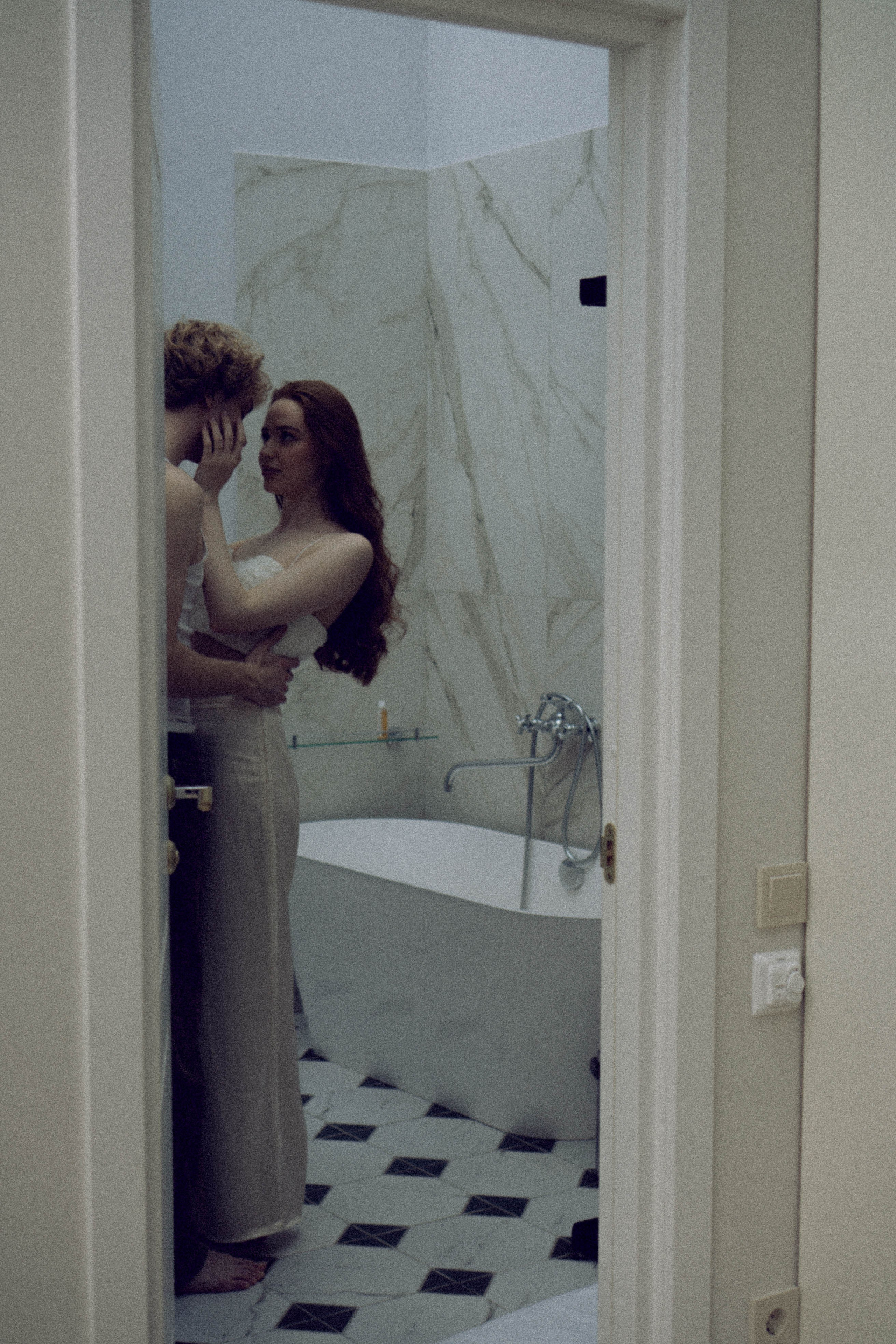 СВАДЕБНАЯ СЬЕМКА В ОТЕЛЕ. СБОРЫ ЖЕНИХА И НЕВЕСТЫ И ТАКЖЕ ТОР И ПОДГОТОВКА К ПРОГУЛКЕ. Профессиональный фотограф, Санкт-Петербург — Виктория Богомолова