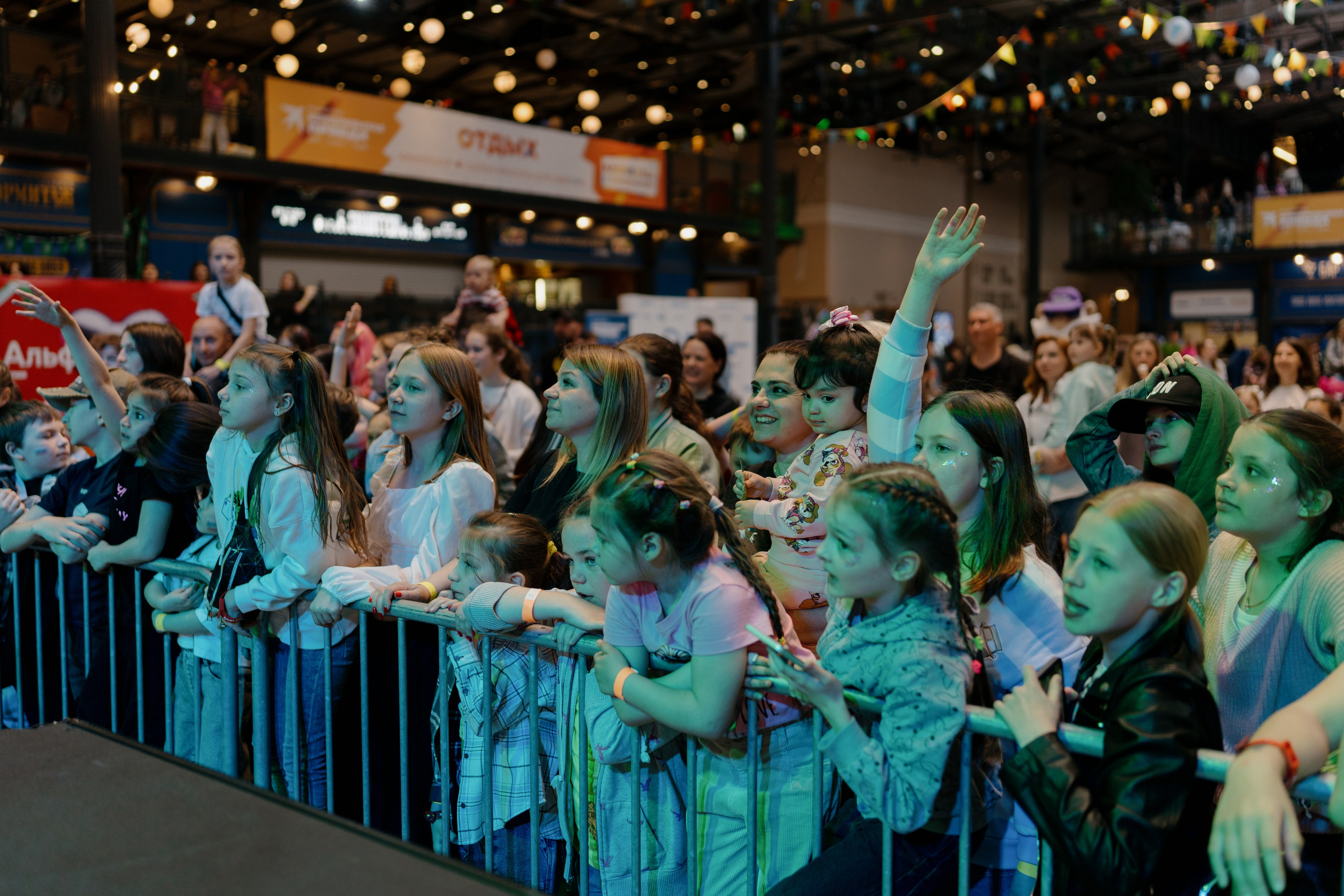 Три кота на «Каникулы с Комсомолкой» 04.05.24. Свадебный и семейный фотограф в Санкт-Петербурге Дмитрий Панин