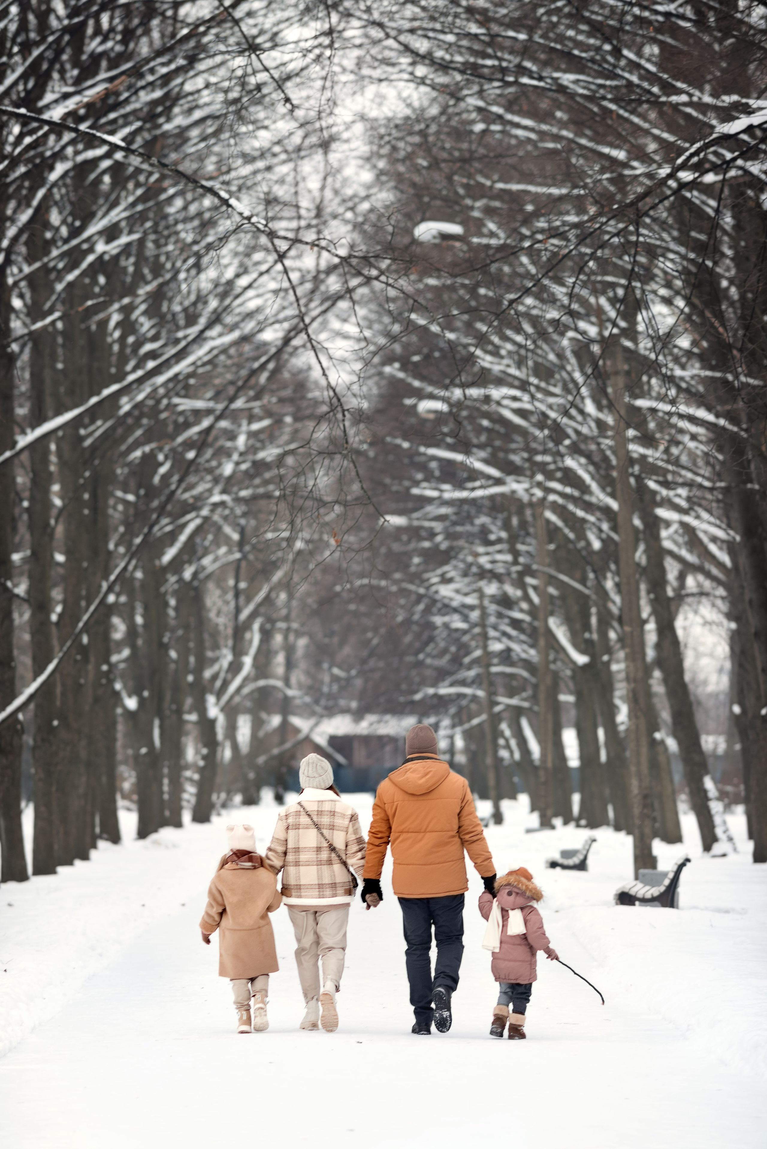 Зимняя семейная фотосессия в парке. Фотограф Юлия Кондратьева