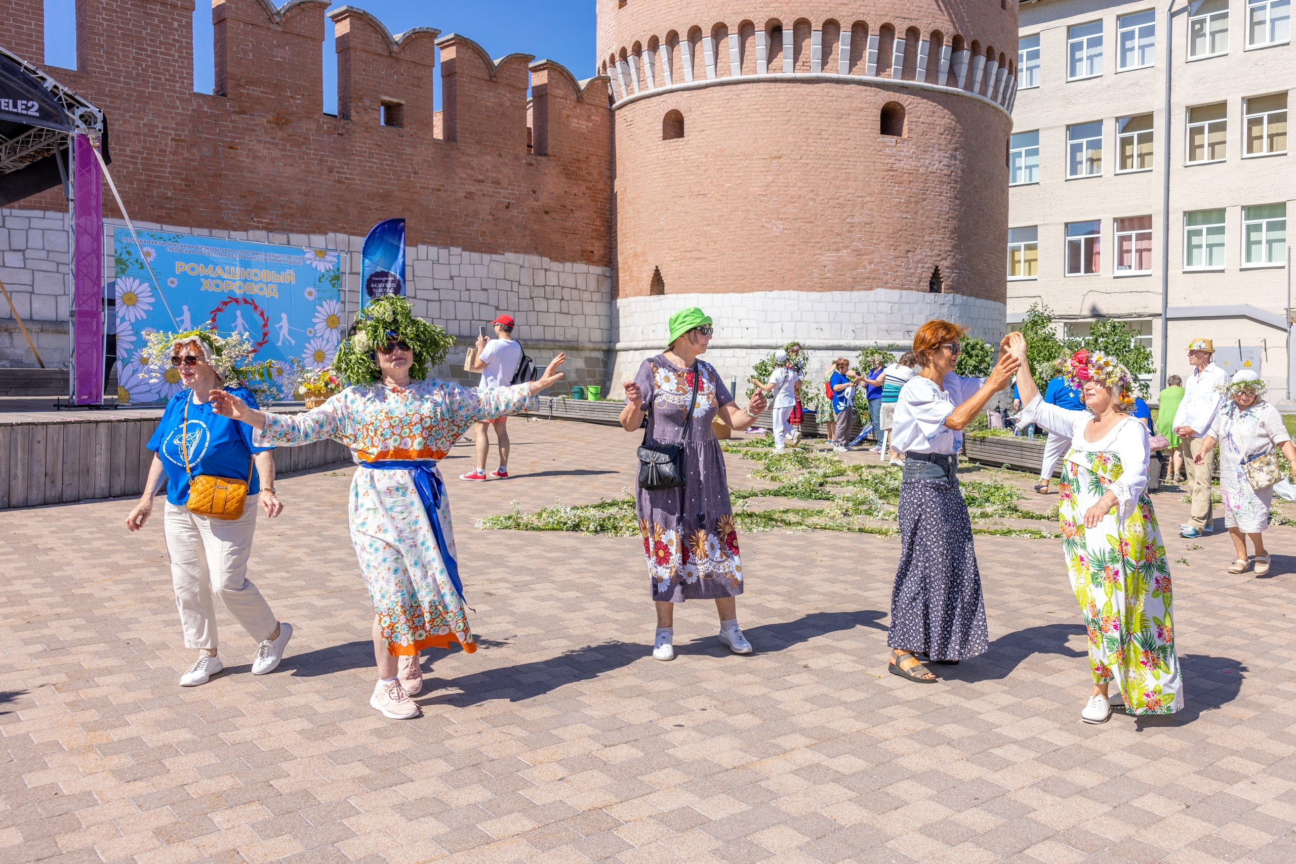 Фестиваль «Ромашковый хоровод». Северная ходьба. Фотограф в Туле Крупский АнДРей. Фотостудия «КАДР71» в Туле