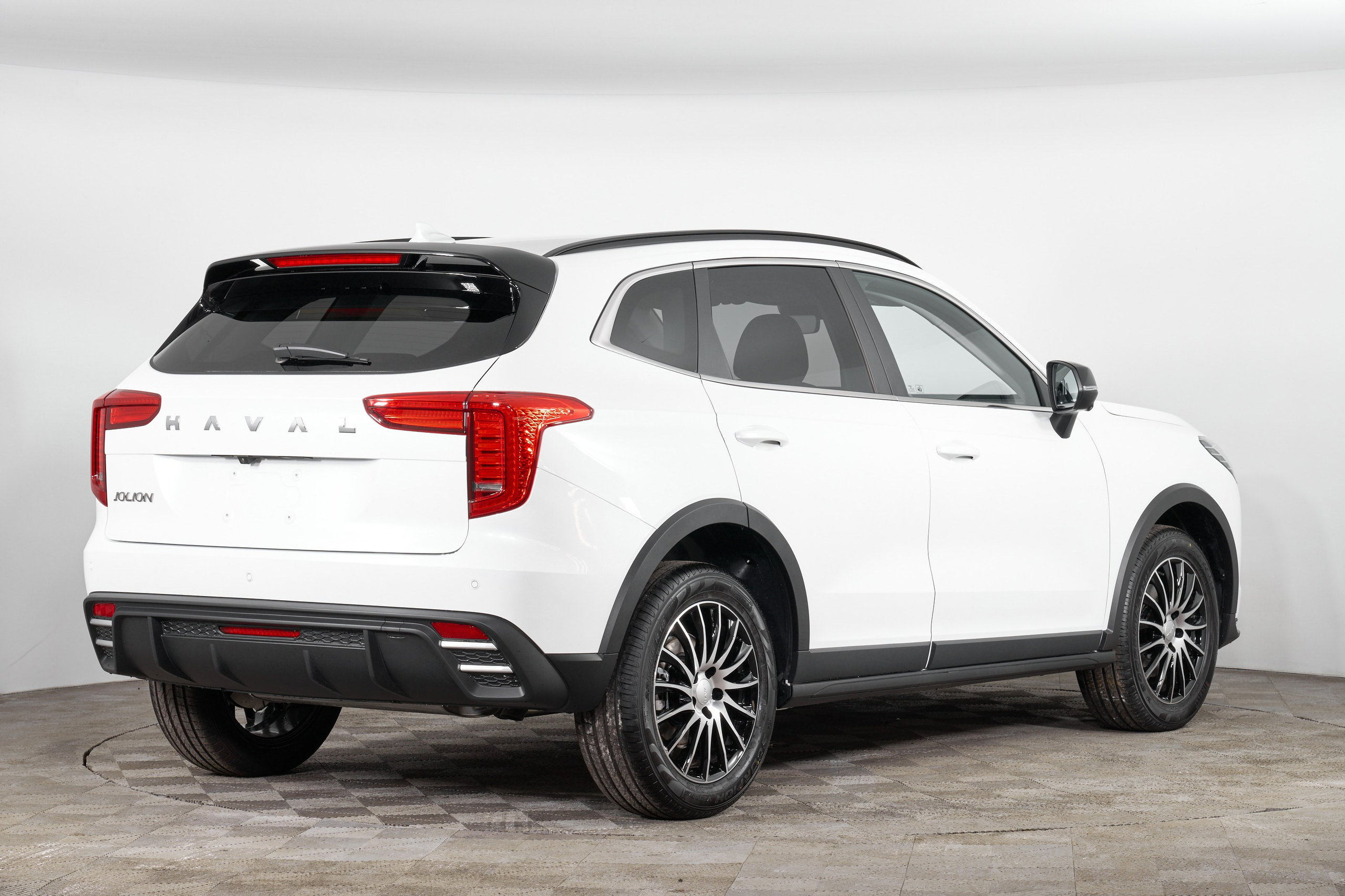 Haval Jolion. Фотограф Николай Прокофьев модельные тесты в Москве