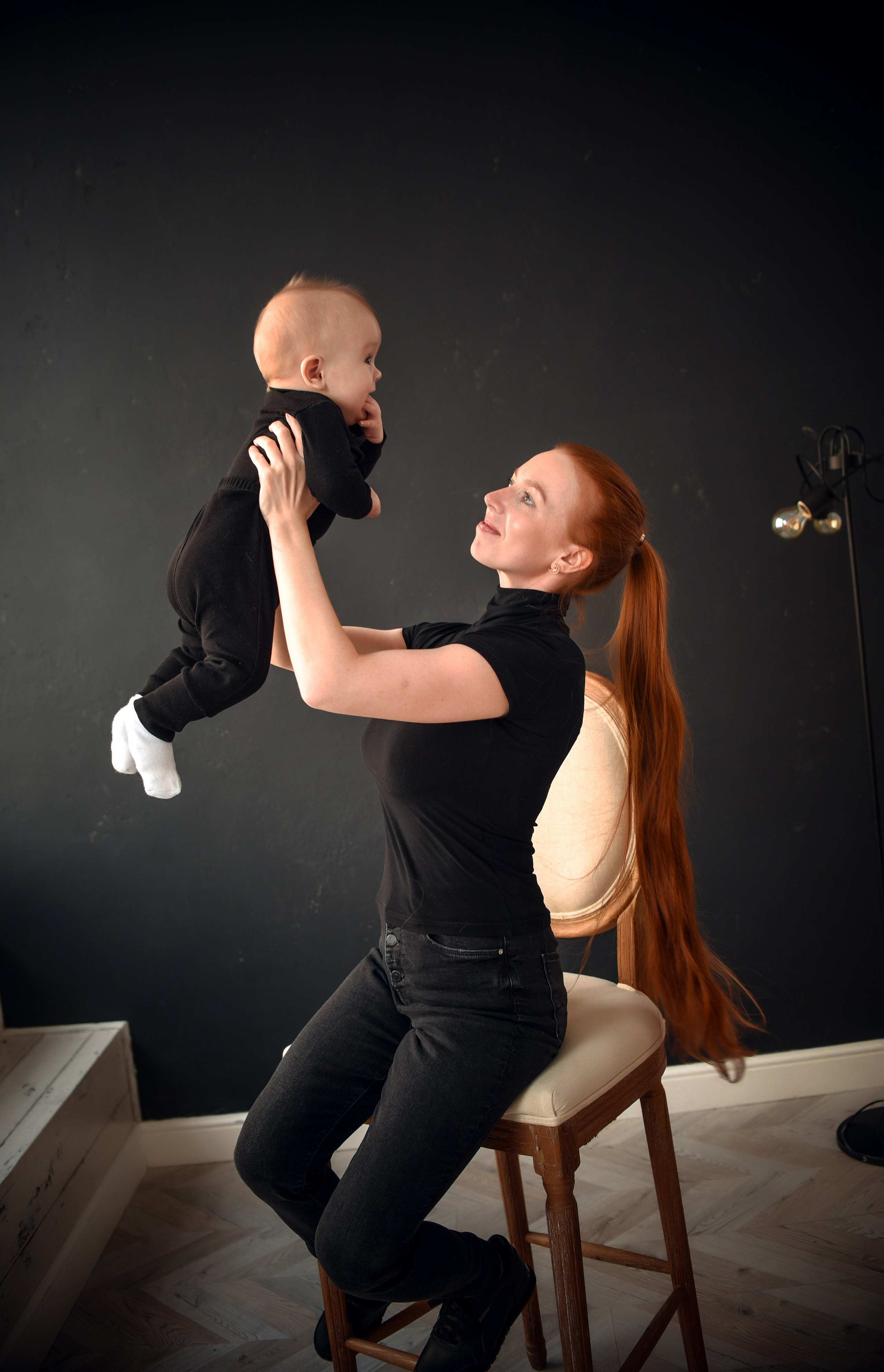 Семейная студийная фотосессия 3. Свадебный, семейный, детский, контент фотограф в Омске Максим Ильин