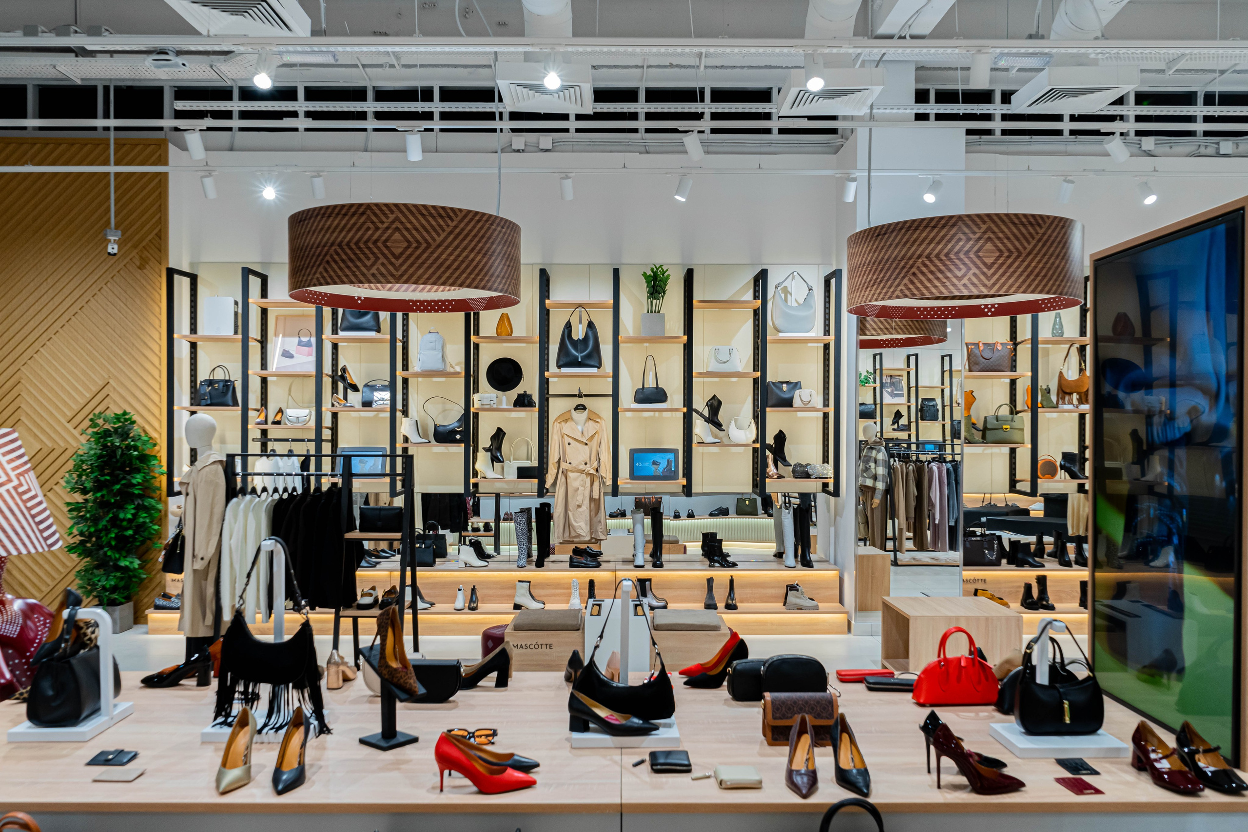 Фотосъемка для магазинов и шоурумов в Крыму и Краснодаре