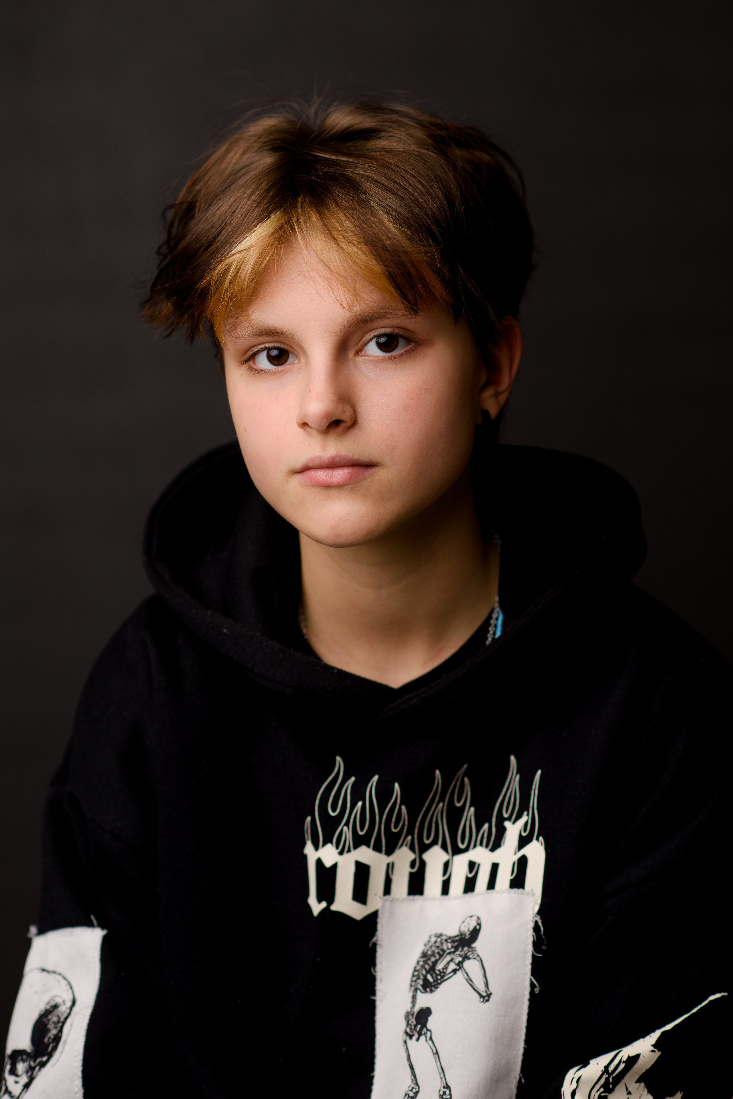 Студийная фотосессия девочки-подростка. Главная