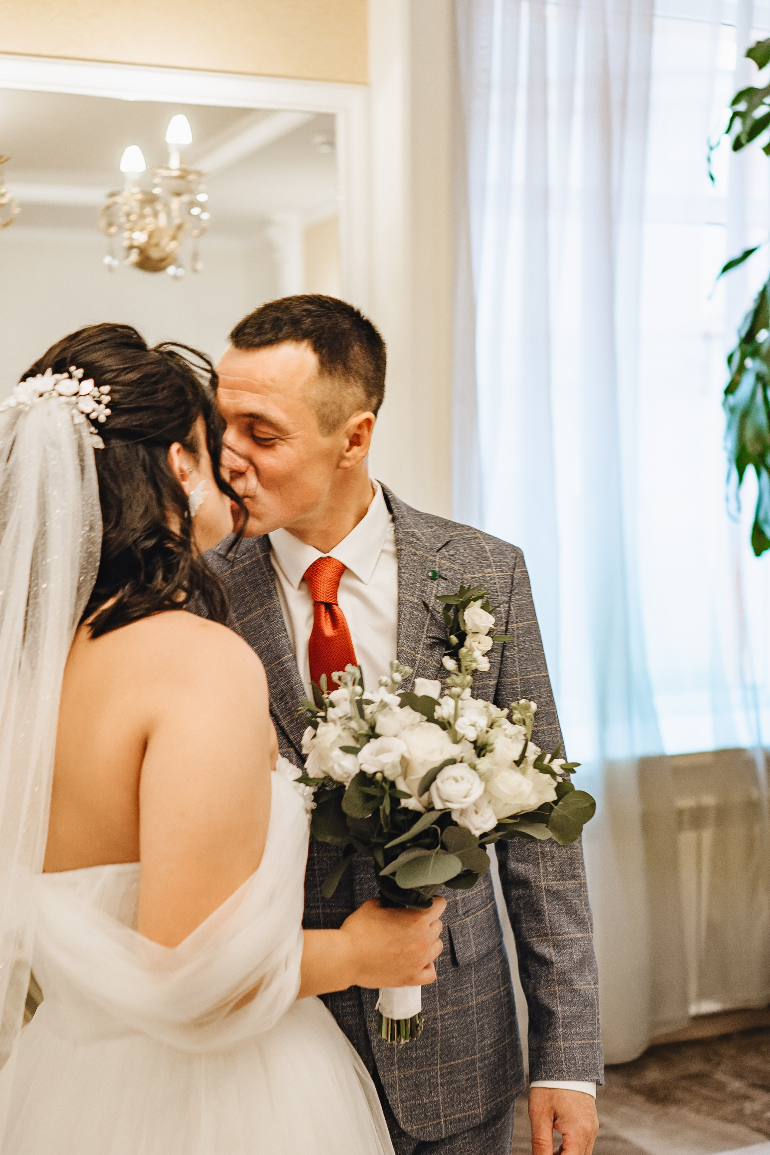 СВАДЕБНАЯ СЬЕМКА В ЗАГСЕ НА МОСКОВСКОМ ПРОСПЕКТЕ. Профессиональный фотограф, Санкт-Петербург — Виктория Богомолова